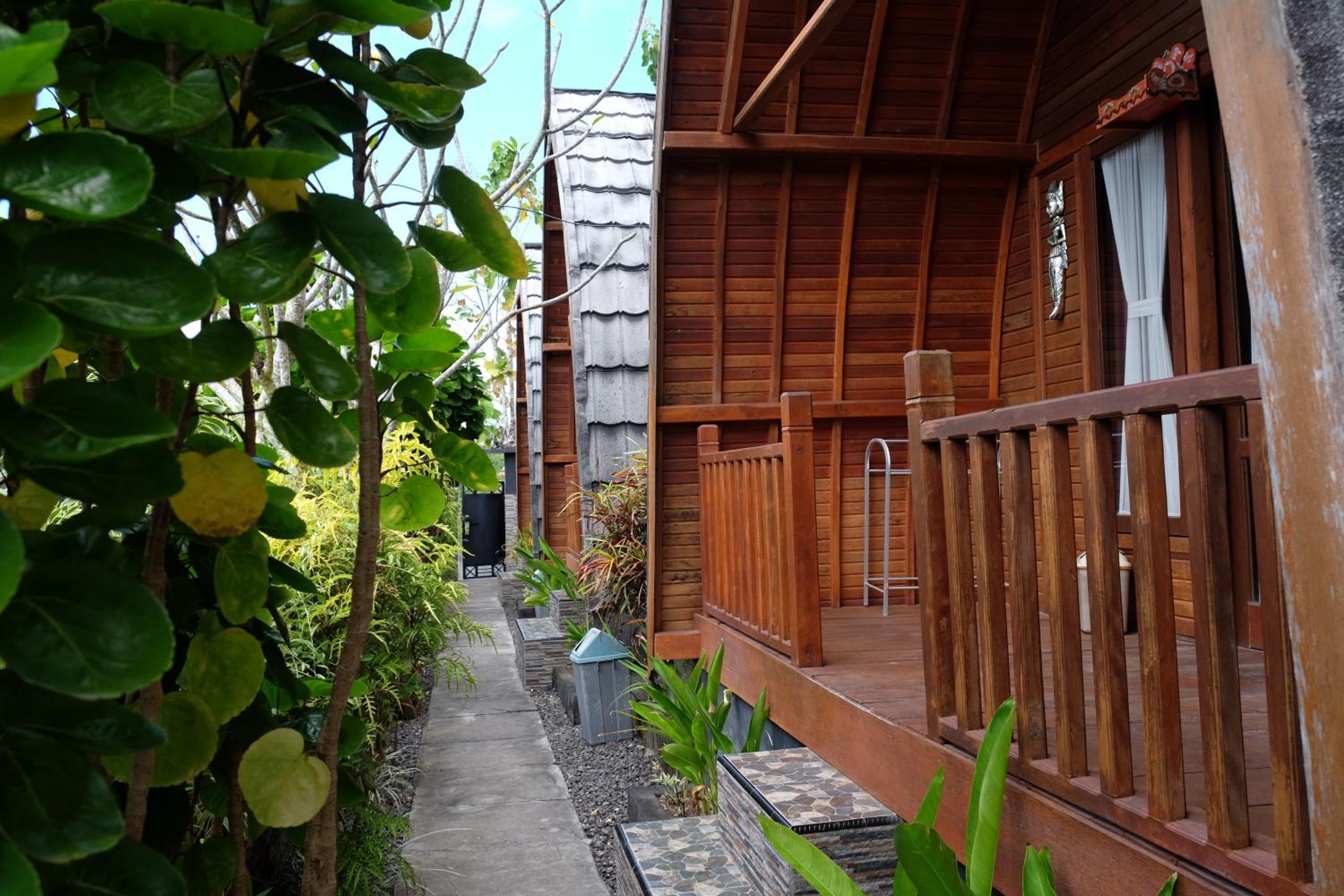 Kibu Kauh Sunrise Cottage view 4