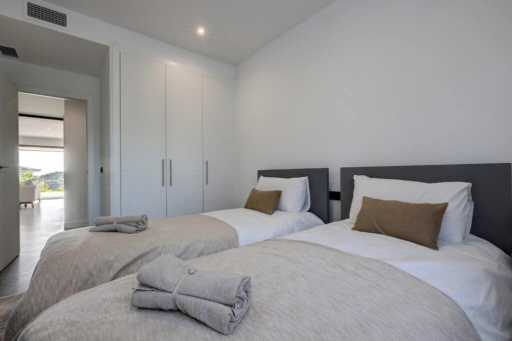 Brand New, Elegant Ground Floor Two Bed Apartment view 5