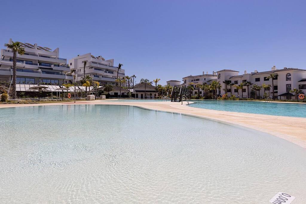 Brand New, Elegant Ground Floor Two Bed Apartment view 2