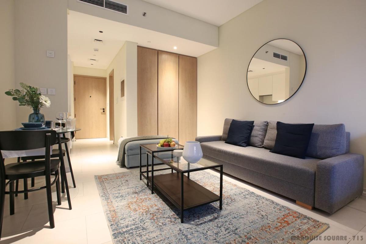 Luxury Studios with Burj Khalifa & Canal View in Downtown - Marquise Square Tower