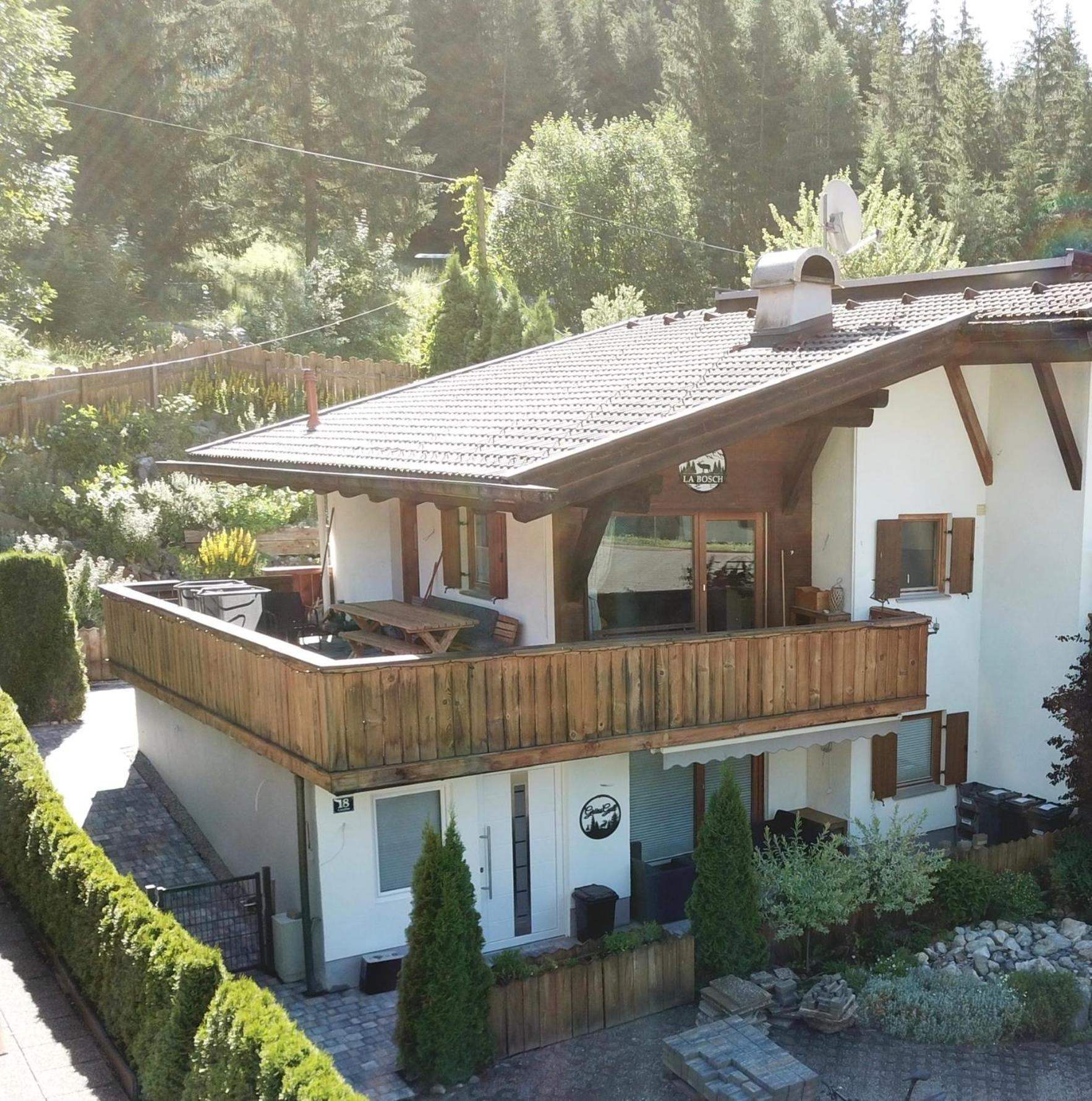 Chalet La Bosch, 7-persoons luxe eigen woning met privétuin
