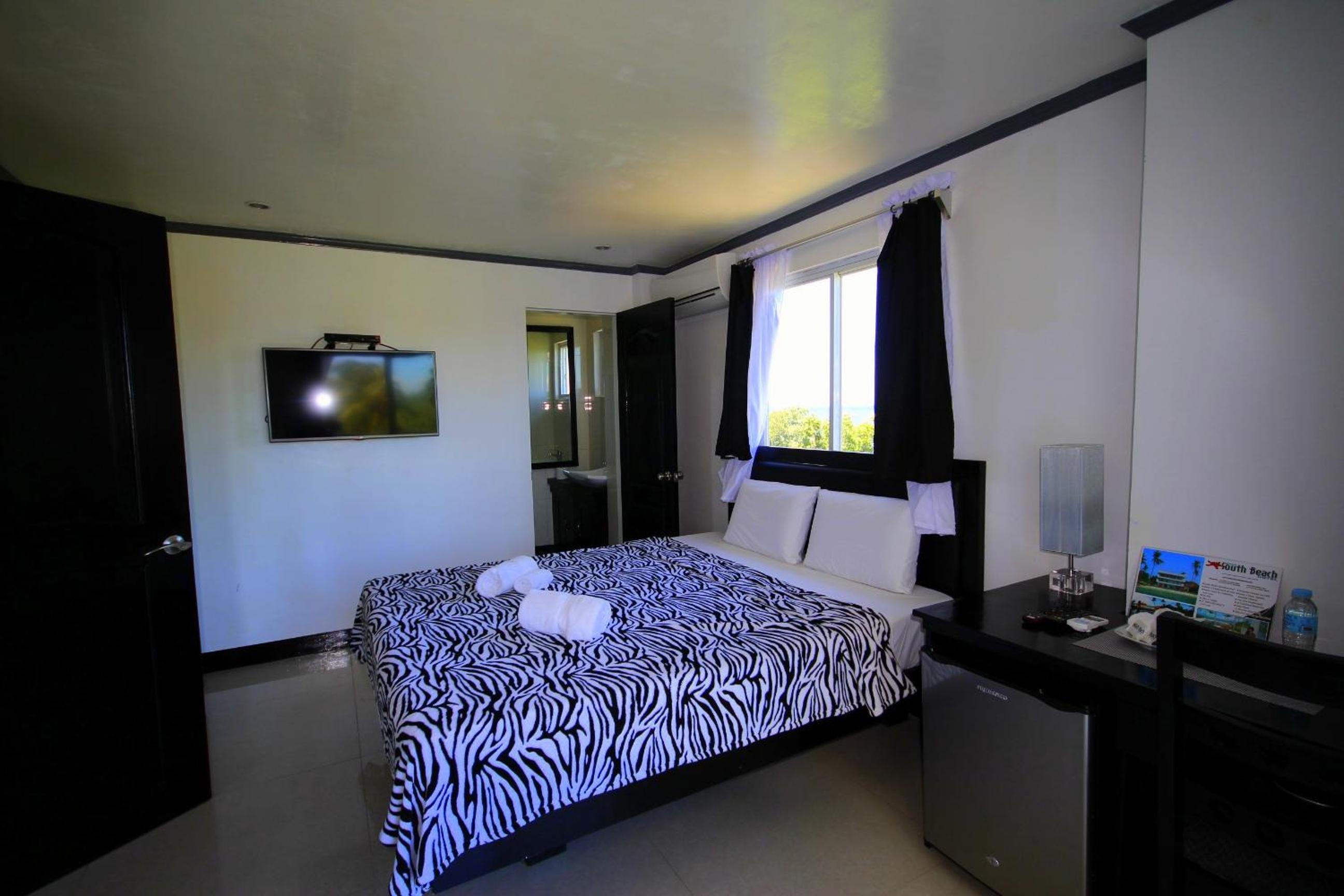 Bohol South Beach Hotel