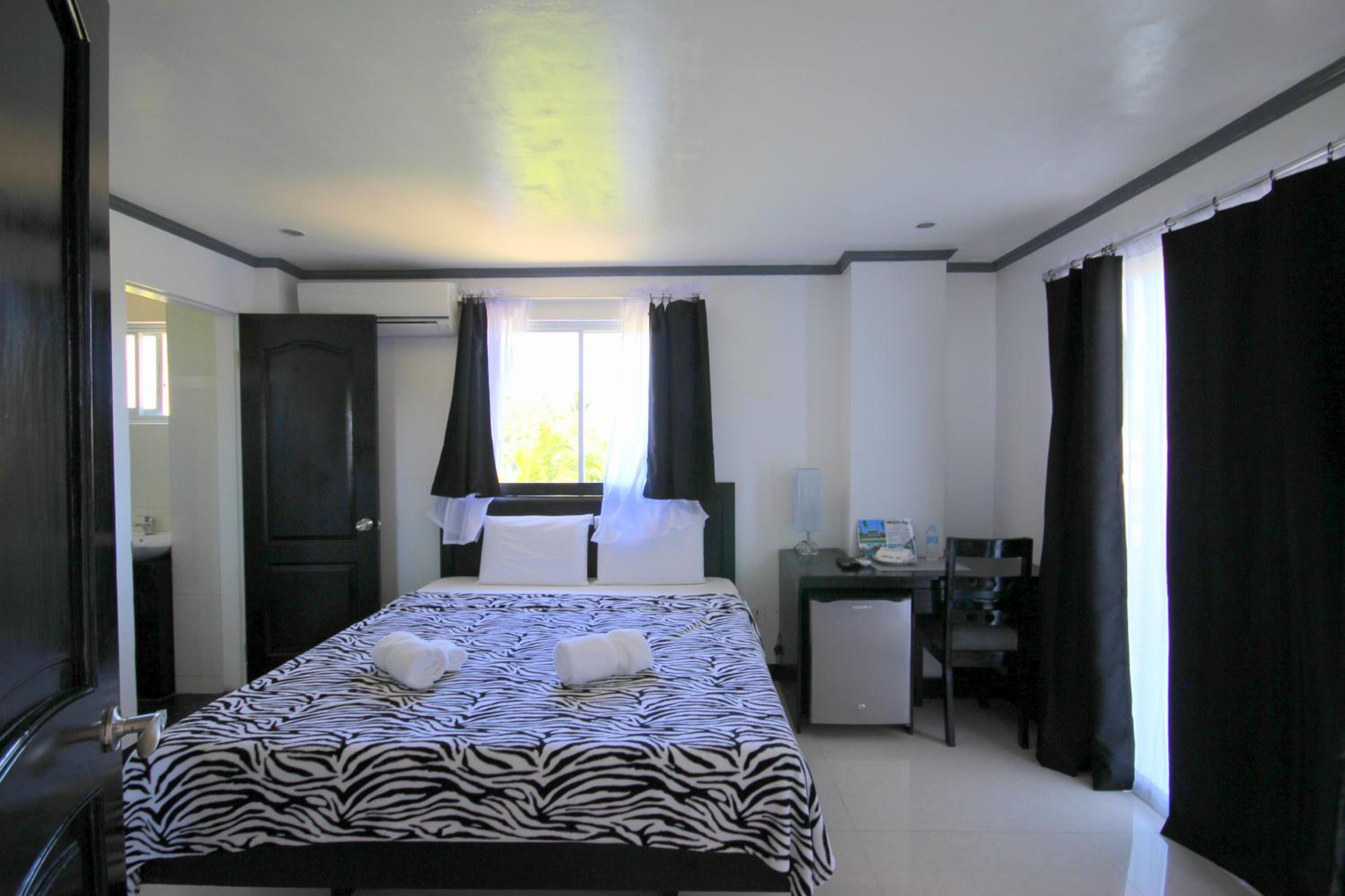 Bohol South Beach Hotel