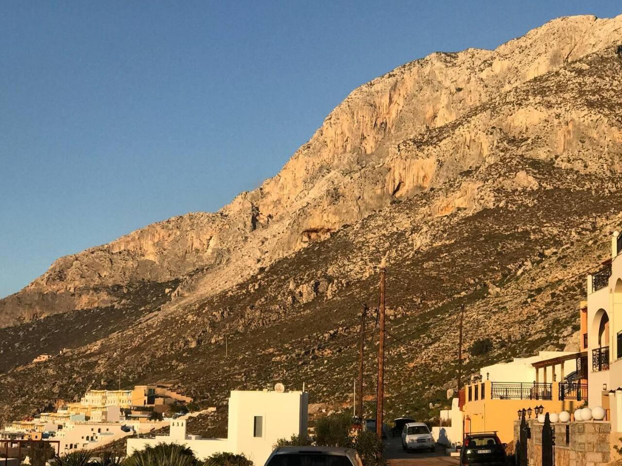 Grande Grotta Studios - Sleeps 8 - Free Parking view 4