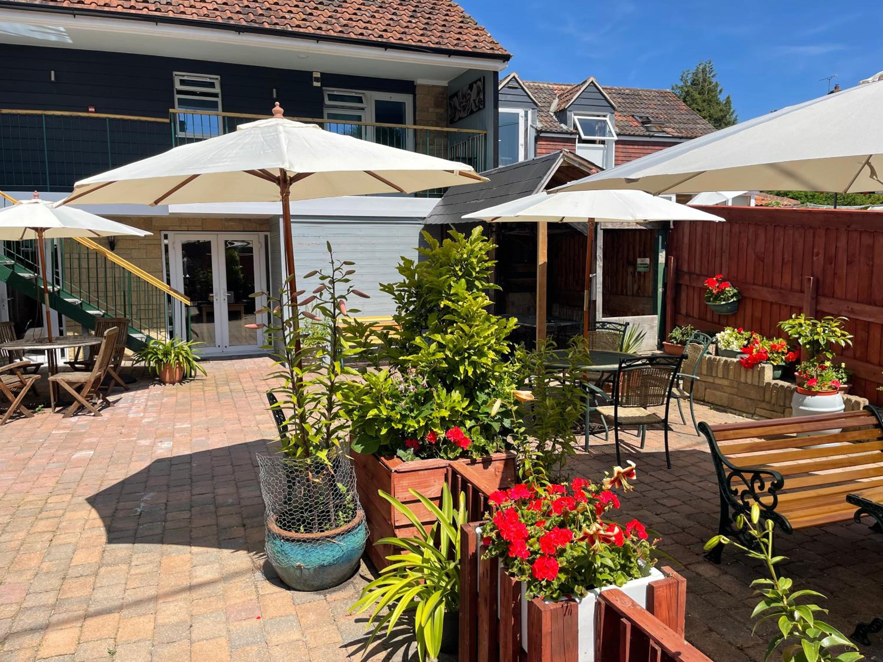 Parrett Hotel