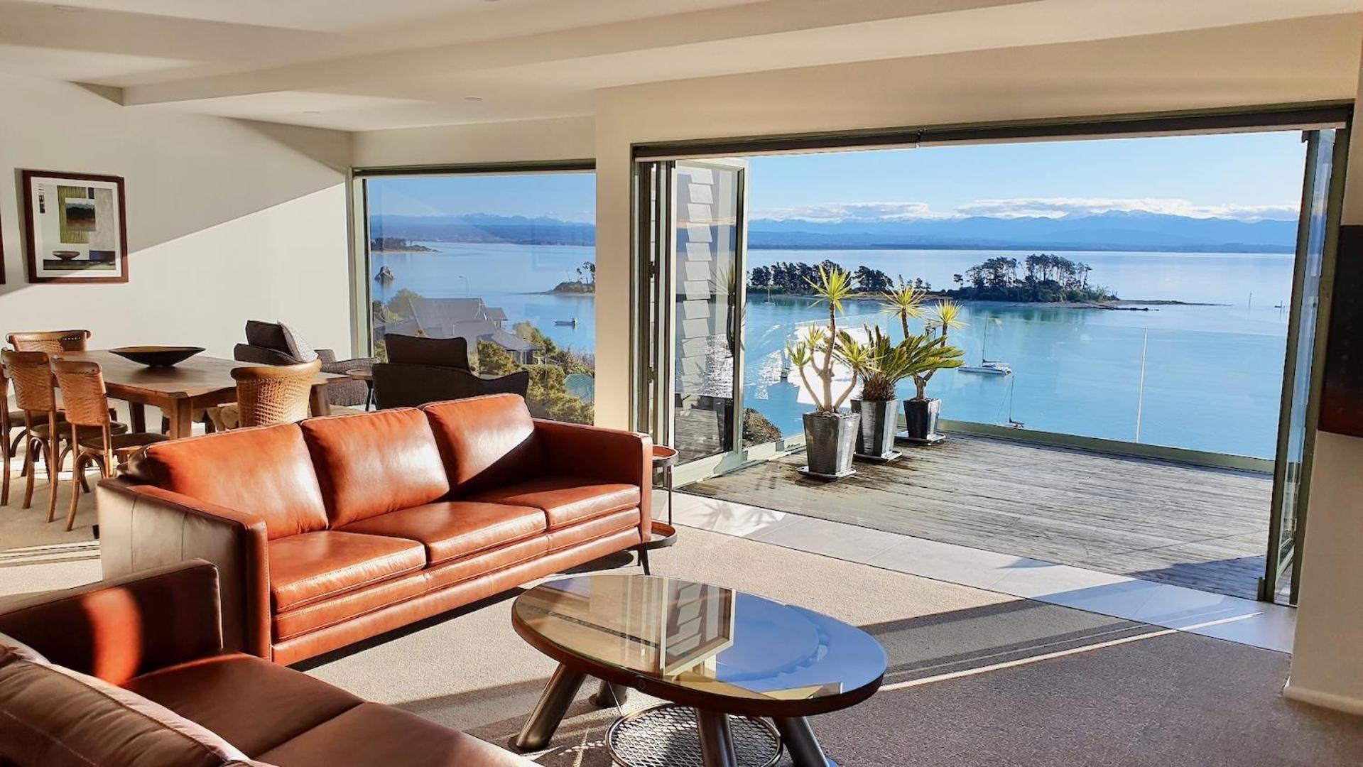 Harbour View - Three view 4