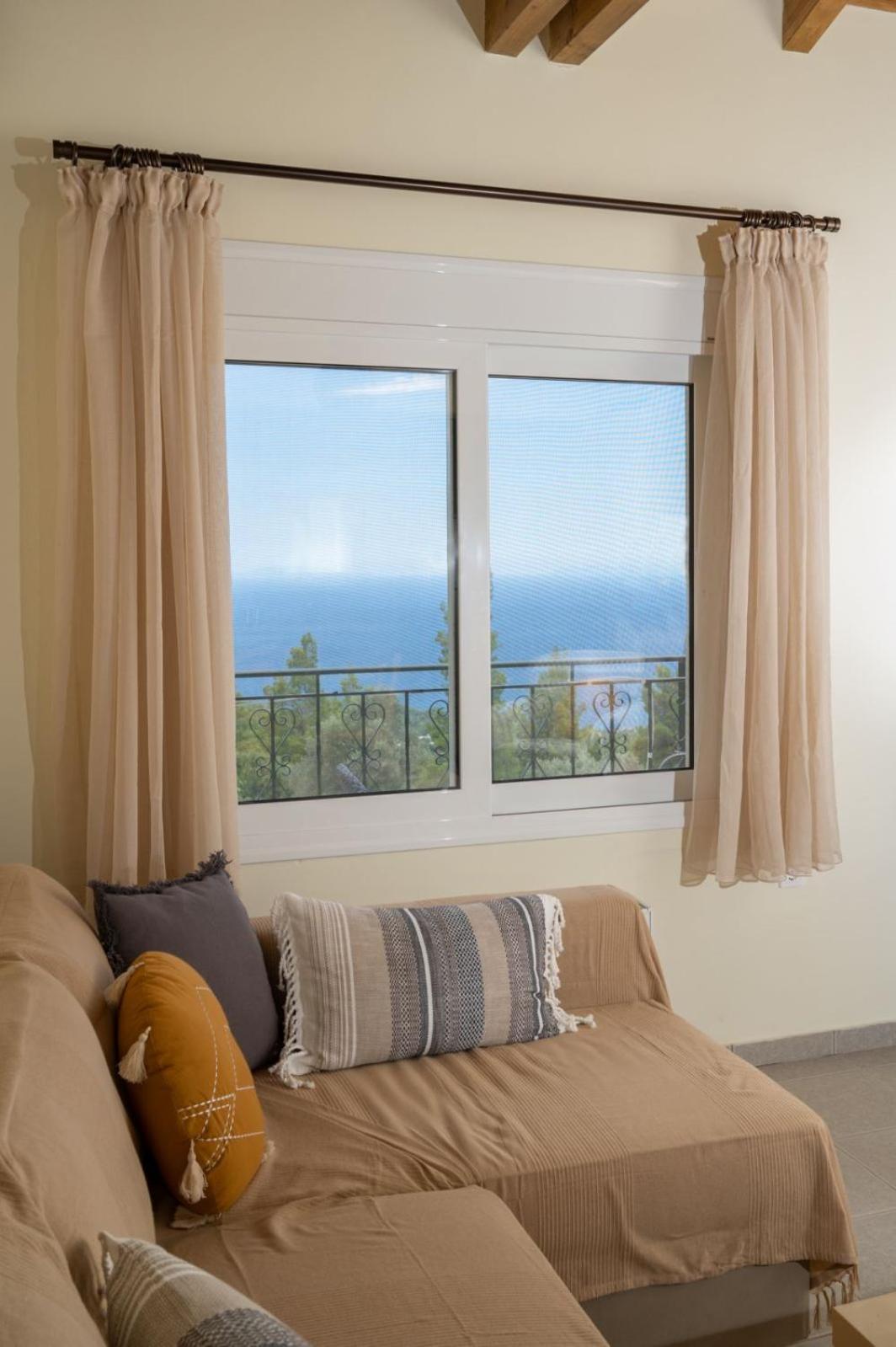 Dream House Capturing the Magic of Nature view 3