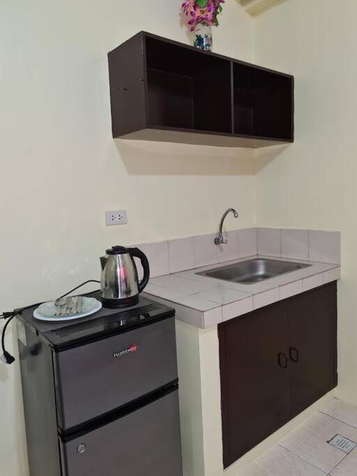Aliyahs’s Place: Staycation in Valley Golf Cainta view 4