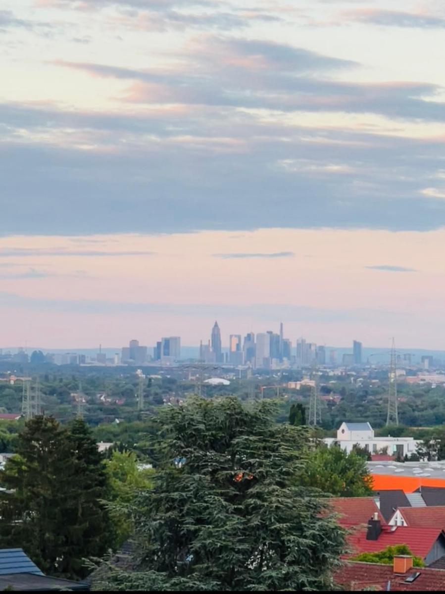 The Beverly Hills of Frankfurt in Hofheim Penthouse or Garden