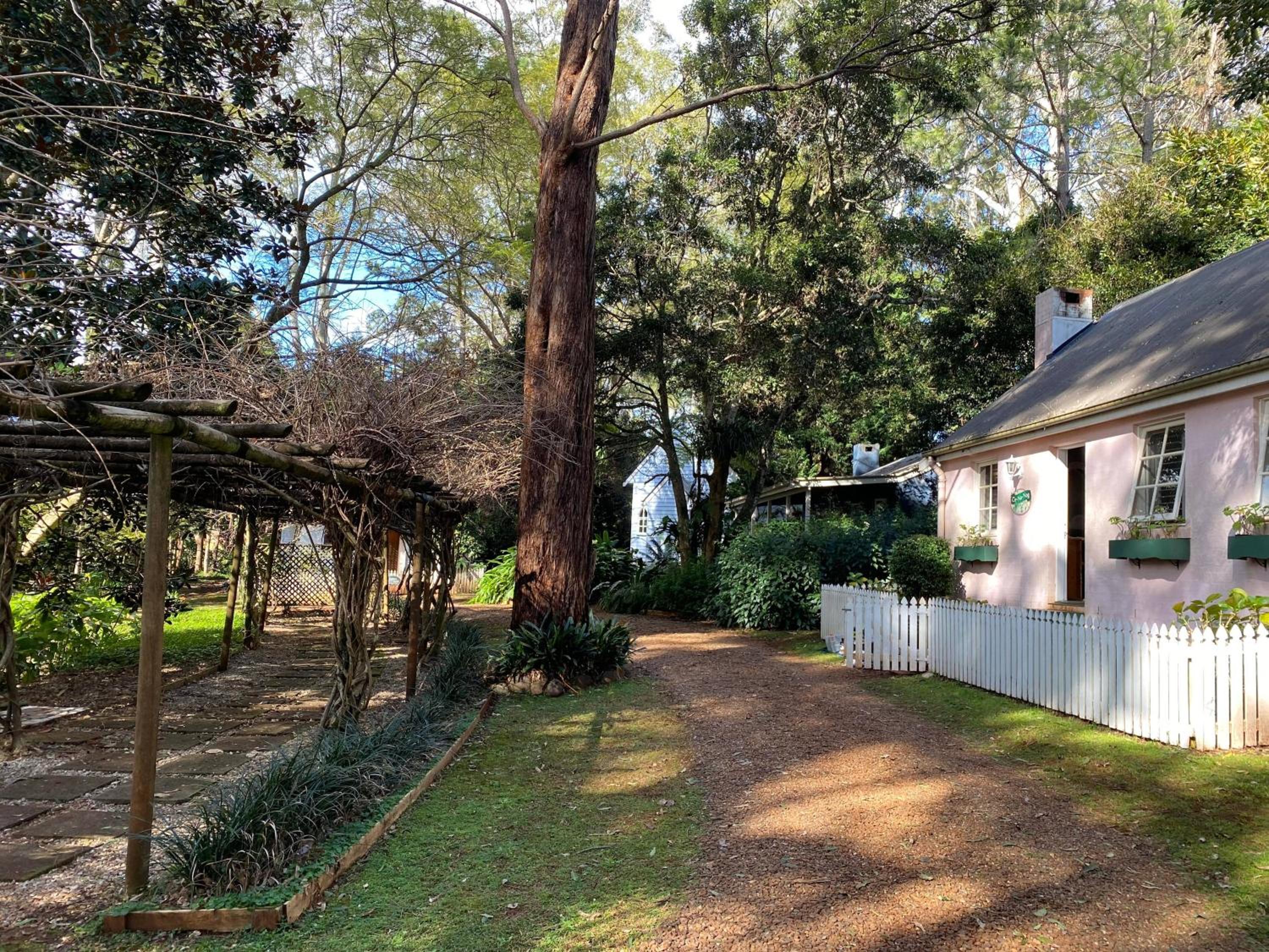 The Romantic Pink English Cottage at Tamborine Mountain