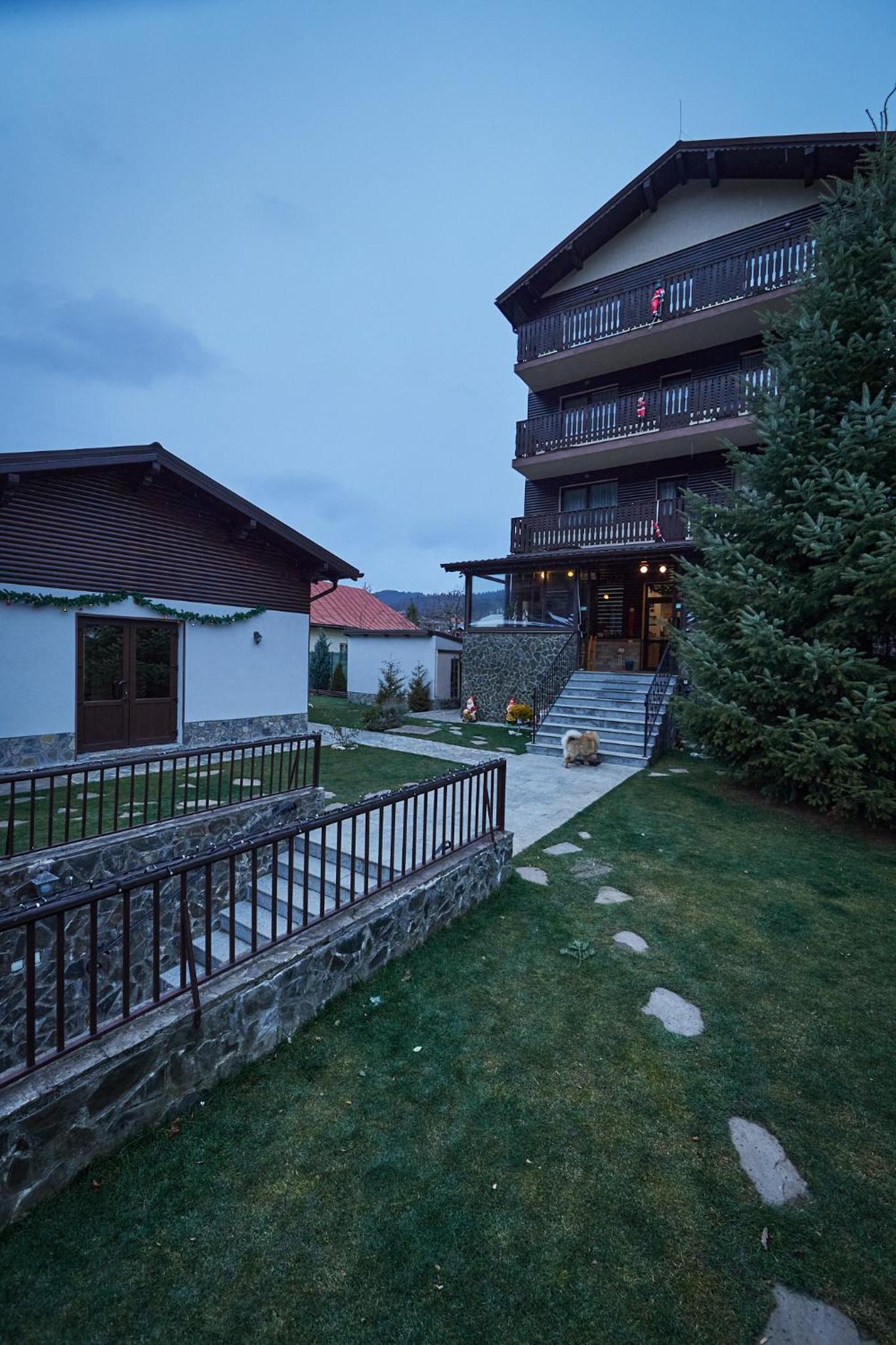 Photo 44