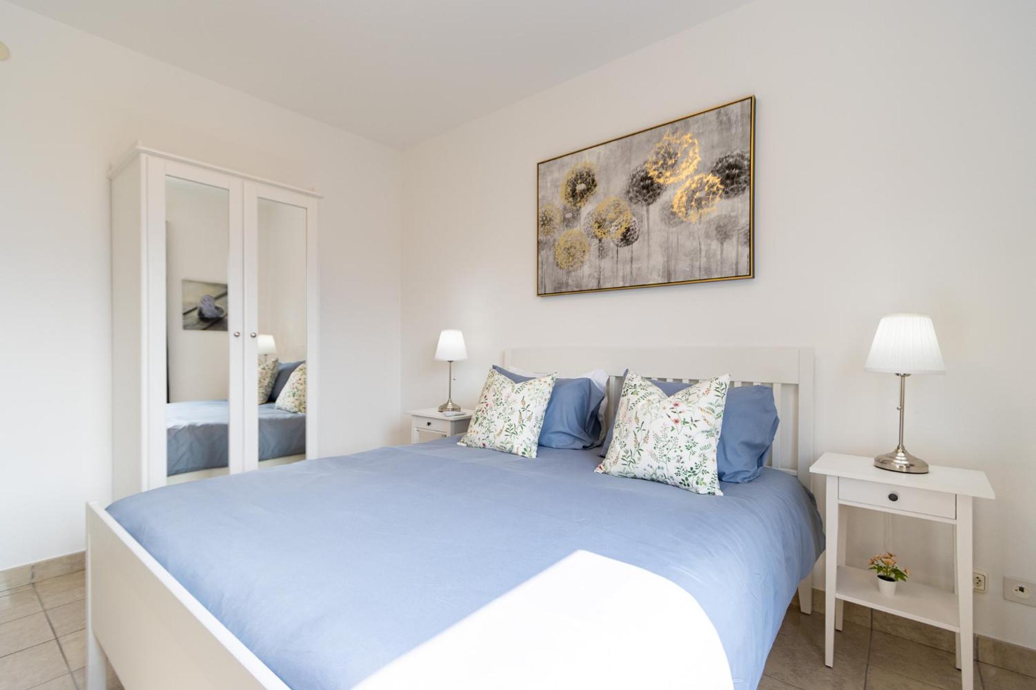 Belvedere Apartment Walking Distance from Train Station view 5