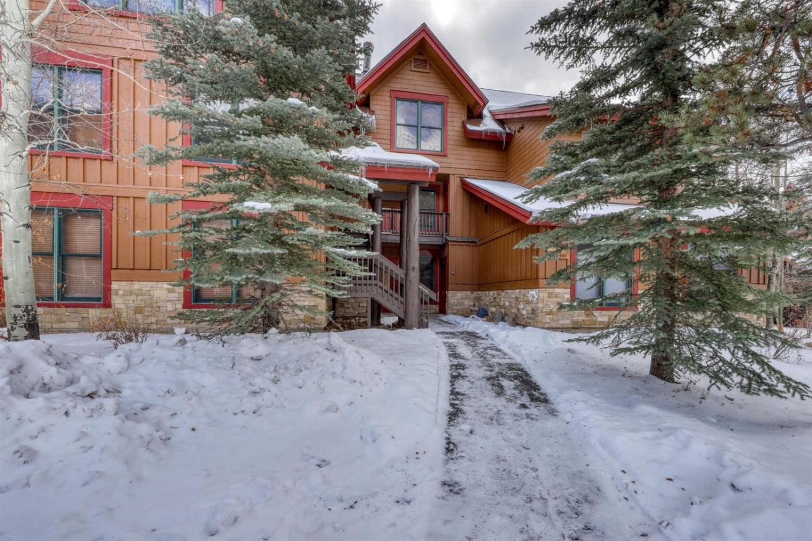 Charming Condo Nestled In The East Keystone Resort Neighborhood, Shuttle To Ski Slopes, Outdoor Pool And Hot Tub view 4