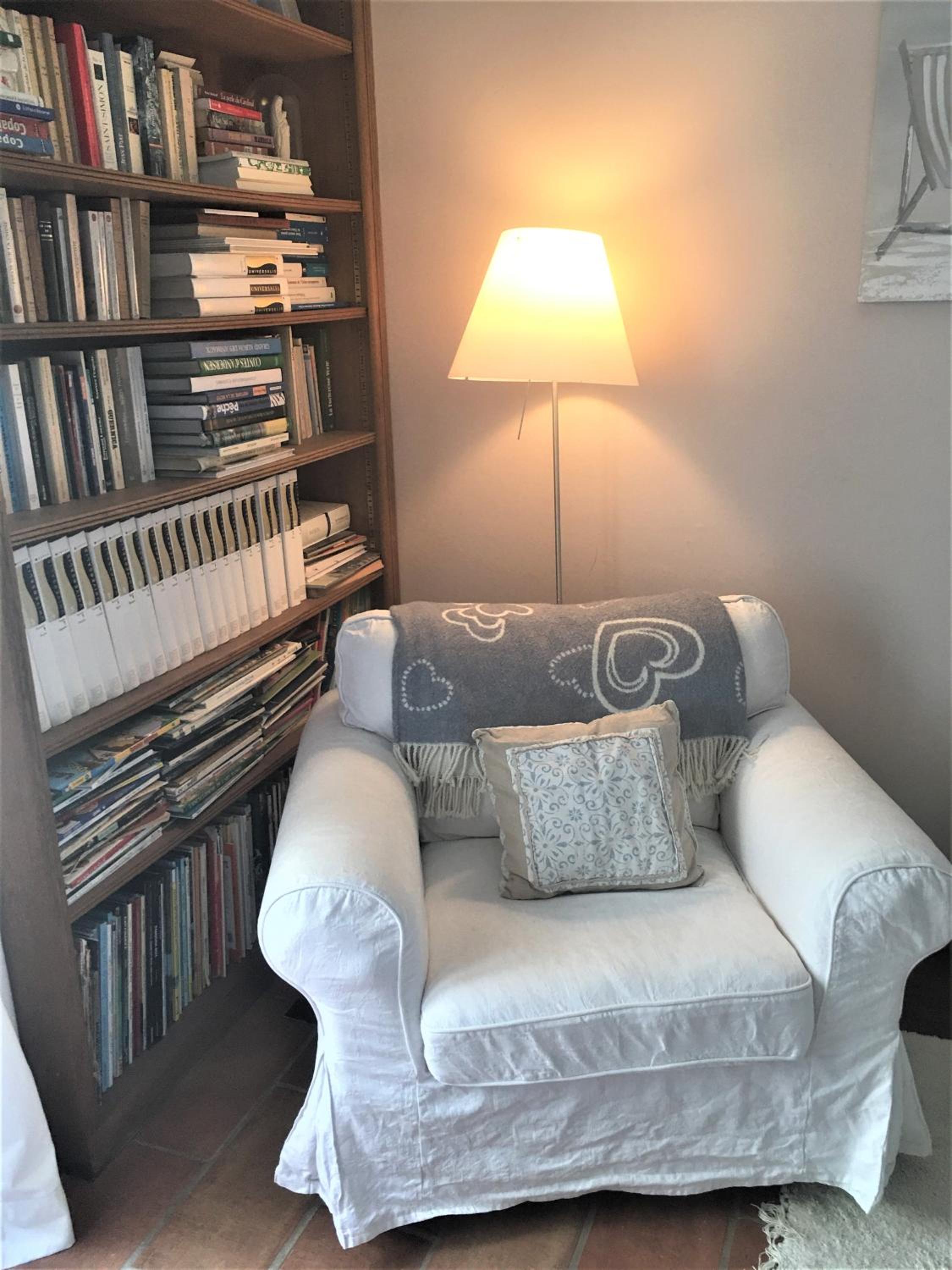 la maison des Olivettes view 5