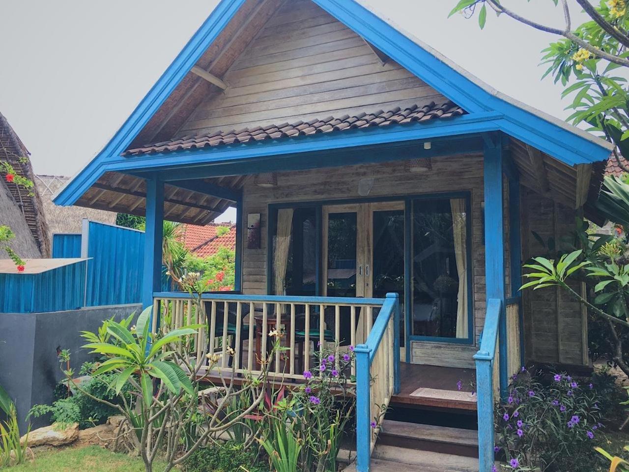 Nanuk's Bungalows