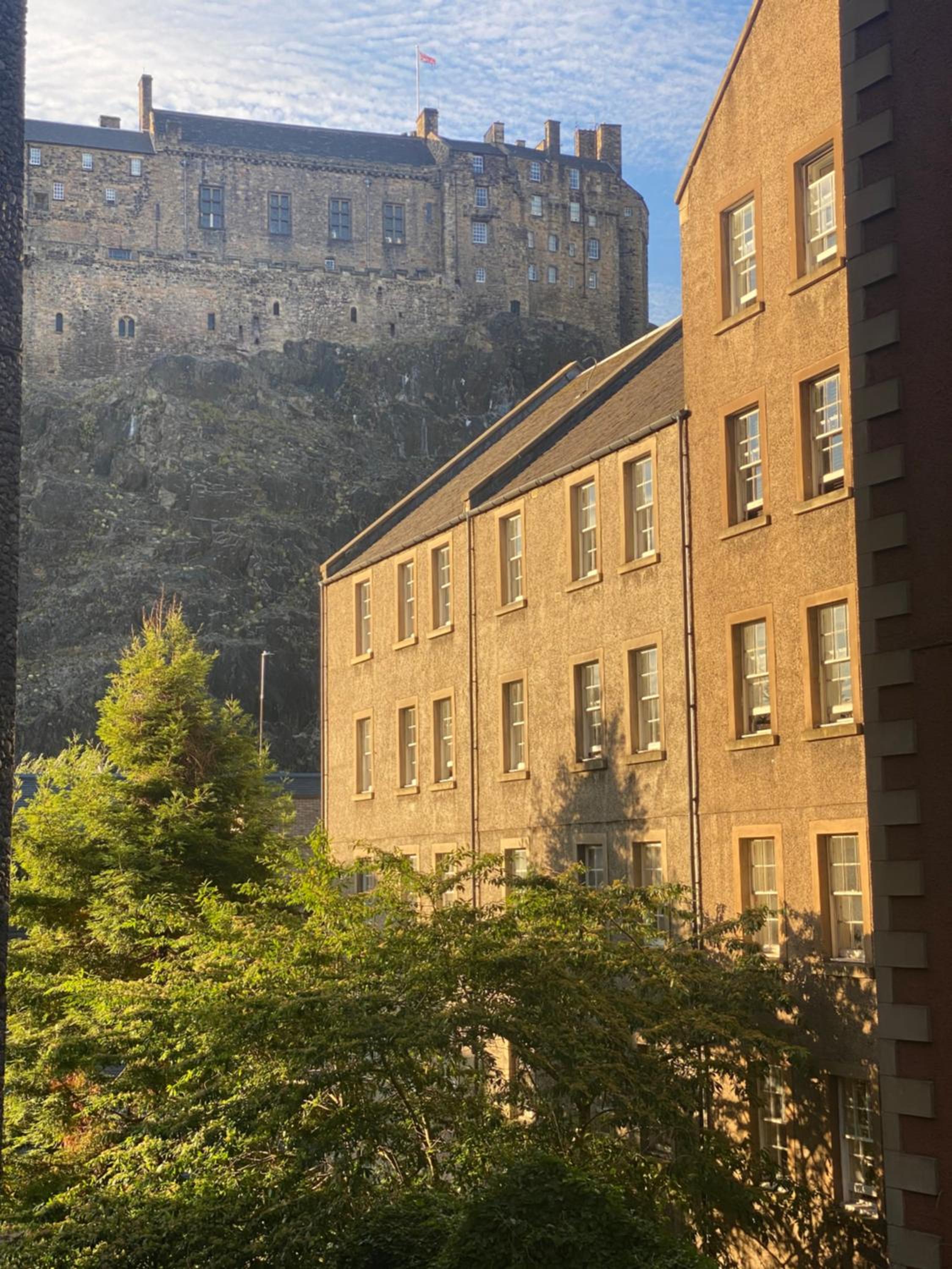 Edinburgh Castle Apartment G1