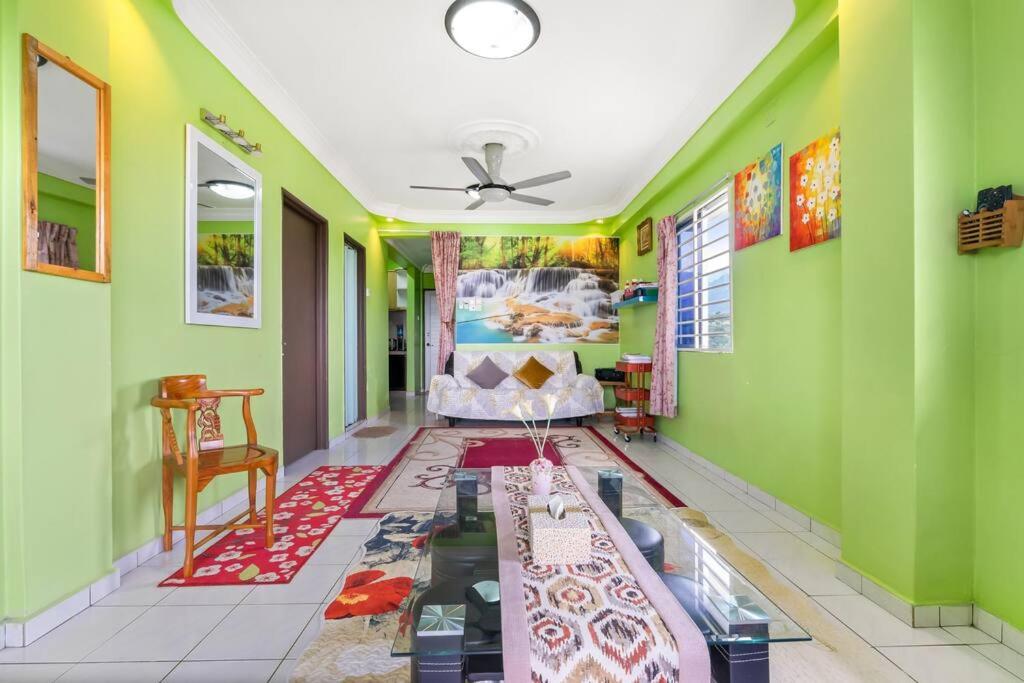 3 scenic air cond bedrooms, near Bandar Rawang view 3