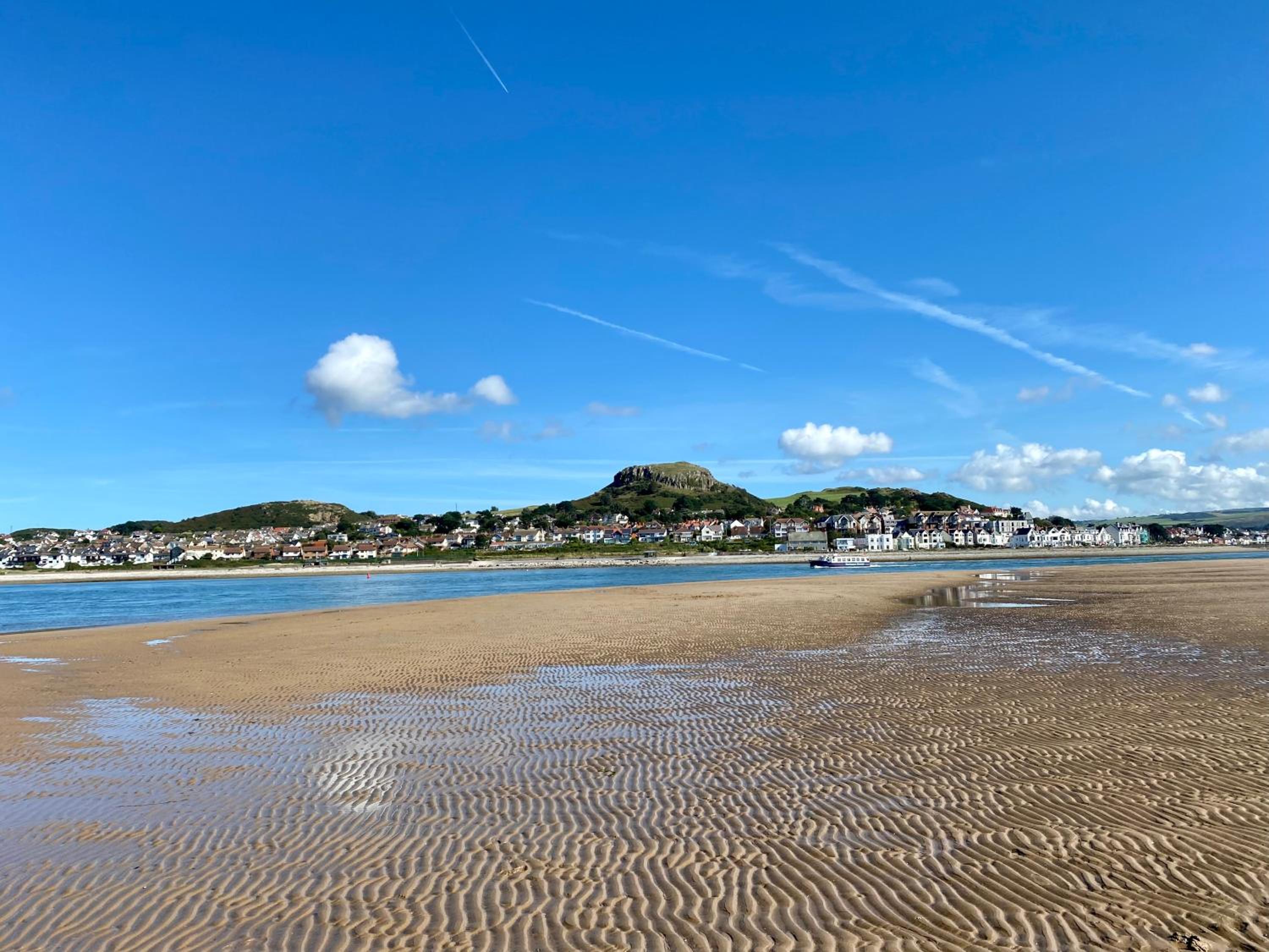 Llandudno Boutique style seaside retreat with stunning views view 4