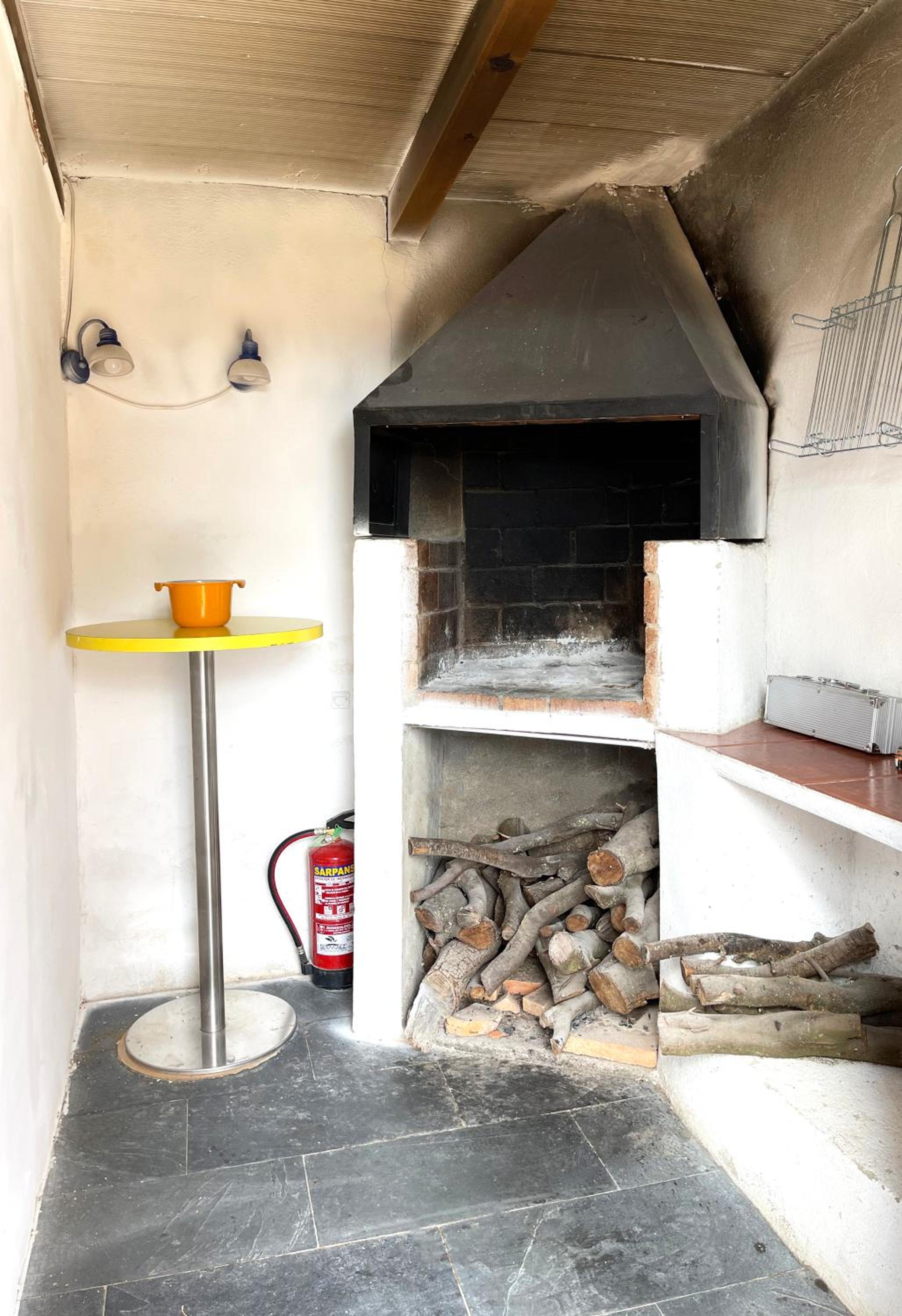 Los Cuatro Cantones - Con BARBACOA view 3