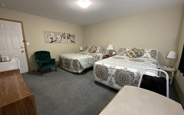 NEWCASTLE COUNTRY INN