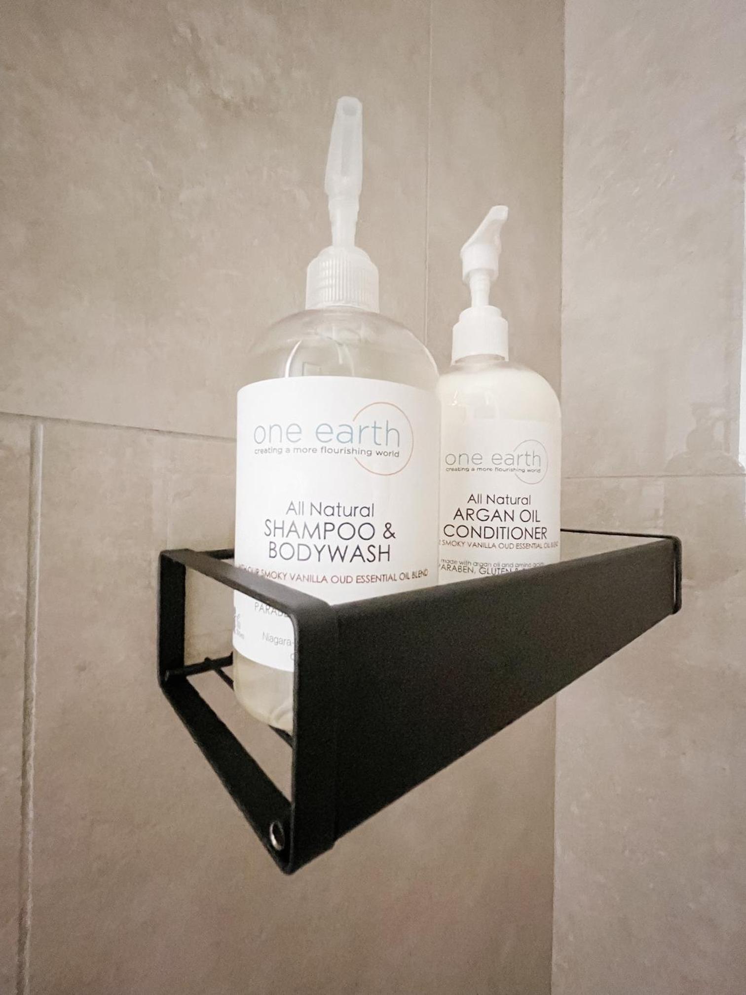 Inn On King Bed  Breakfast - Property Image 12