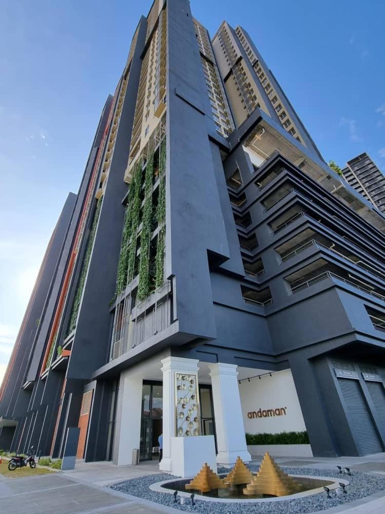 Cozy Klang Homestay 2-7pax 3Bedroom Netflix WIFI Infinity Pool photo 1