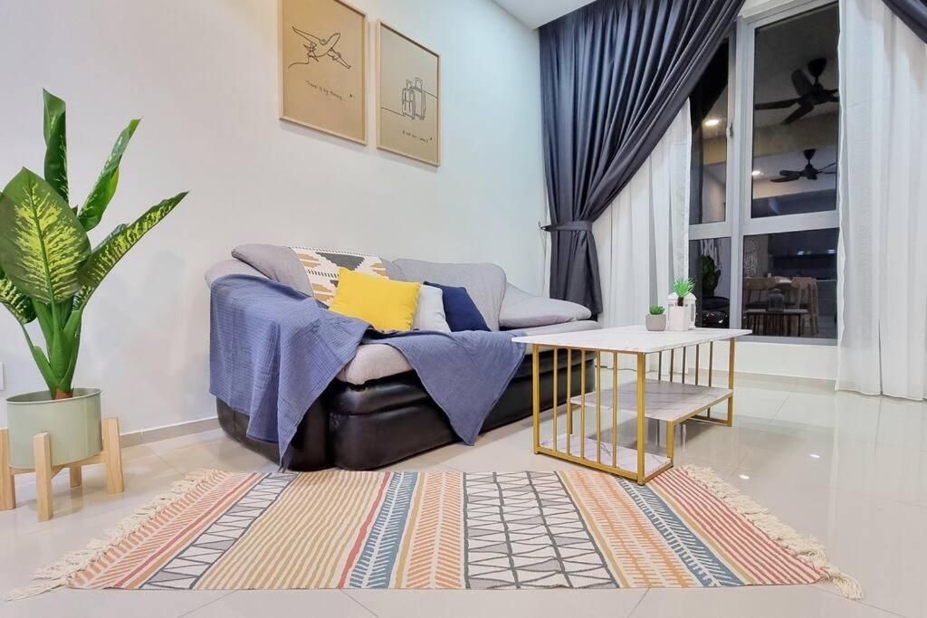 Cozy Klang Homestay 2-7pax 3Bedroom Netflix WIFI Infinity Pool photo 7