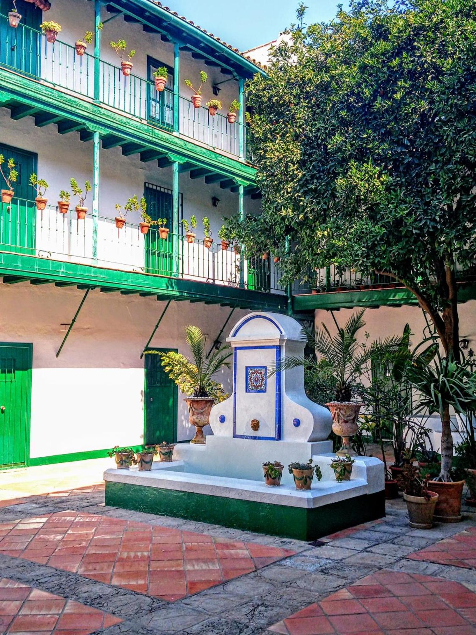 La Puerta Verde de las Setas de Sevilla view 2