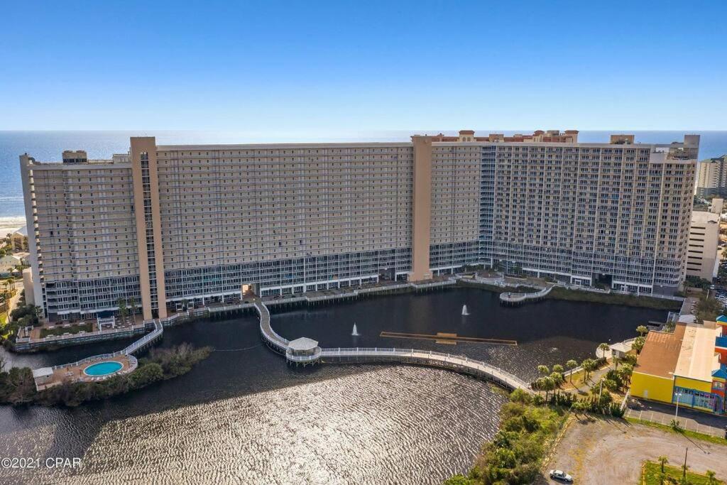 Hotel Spacious, cozy 2brd /2bath condo - LakeTown Wharf - Image 1
