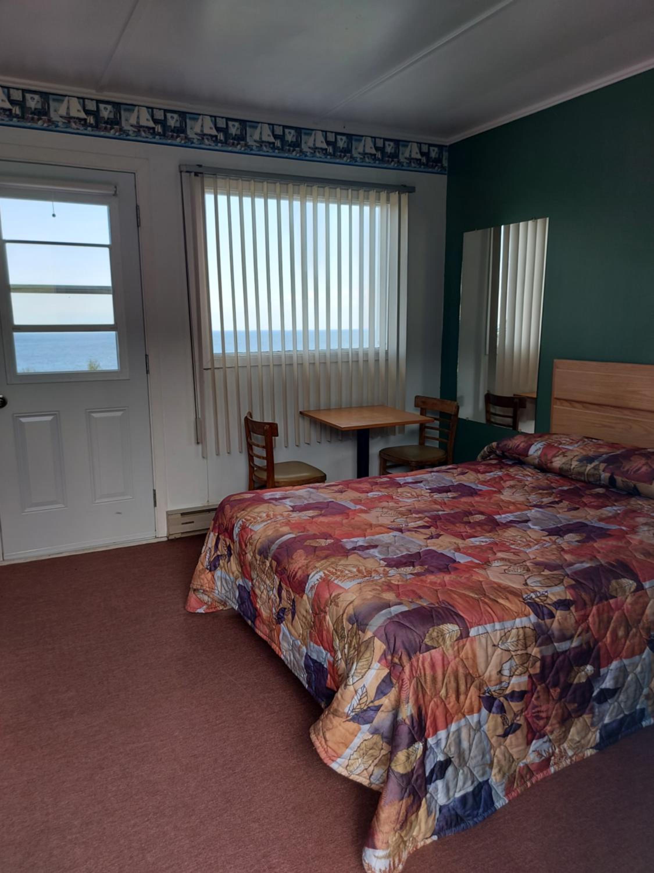 Motel du Cap St-Yvon view 4