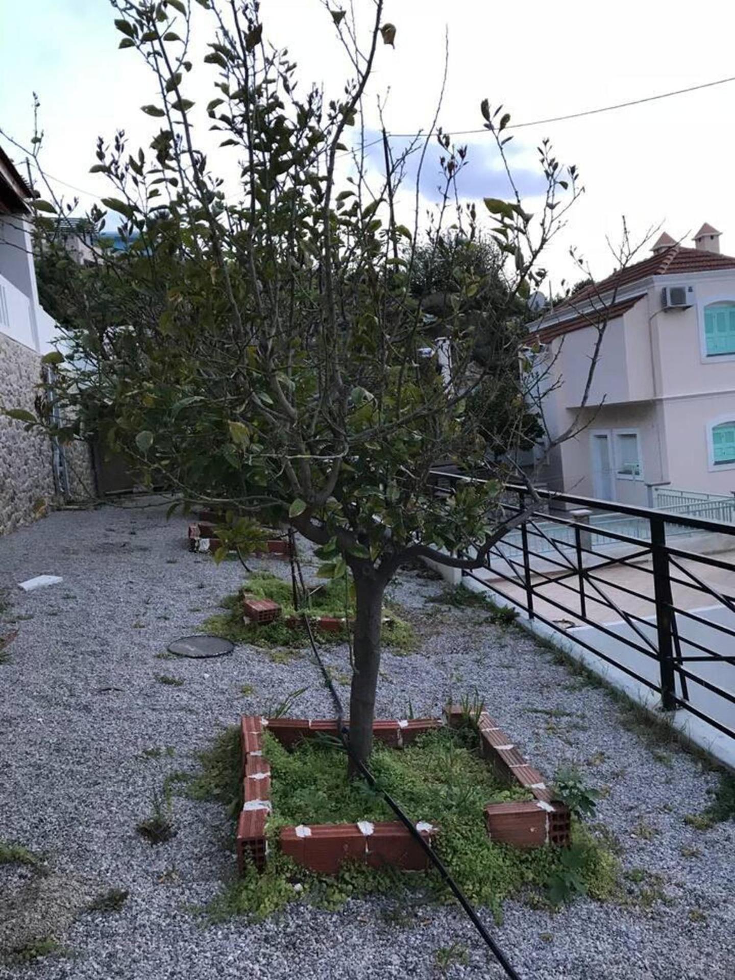 1 Bed - Sleeps 2 - Private Balcony - Free Parking view 5