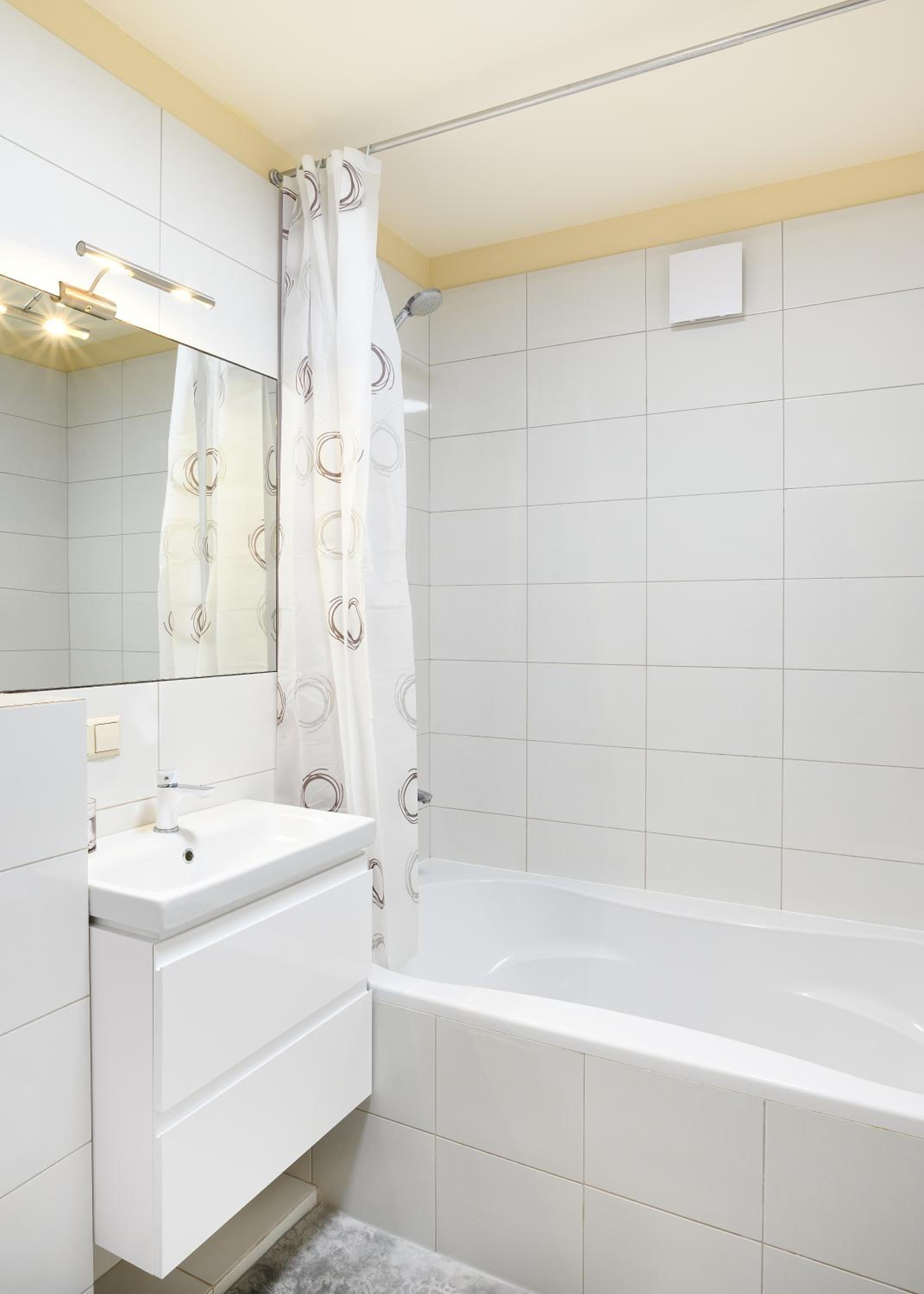 Ona`s apartment in City Center with private parking