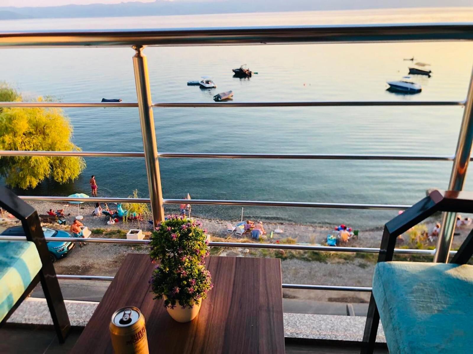 Sunrise Beach - Lake View Deluxe Apartment