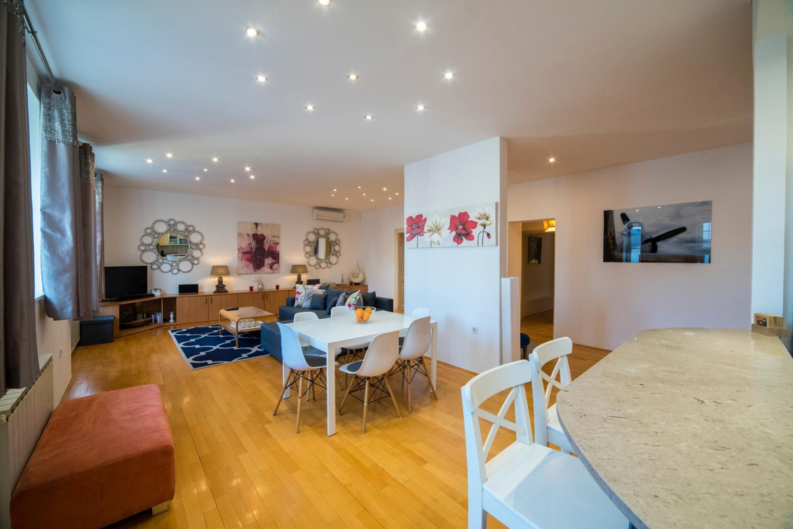 Octogon Apartment view 4