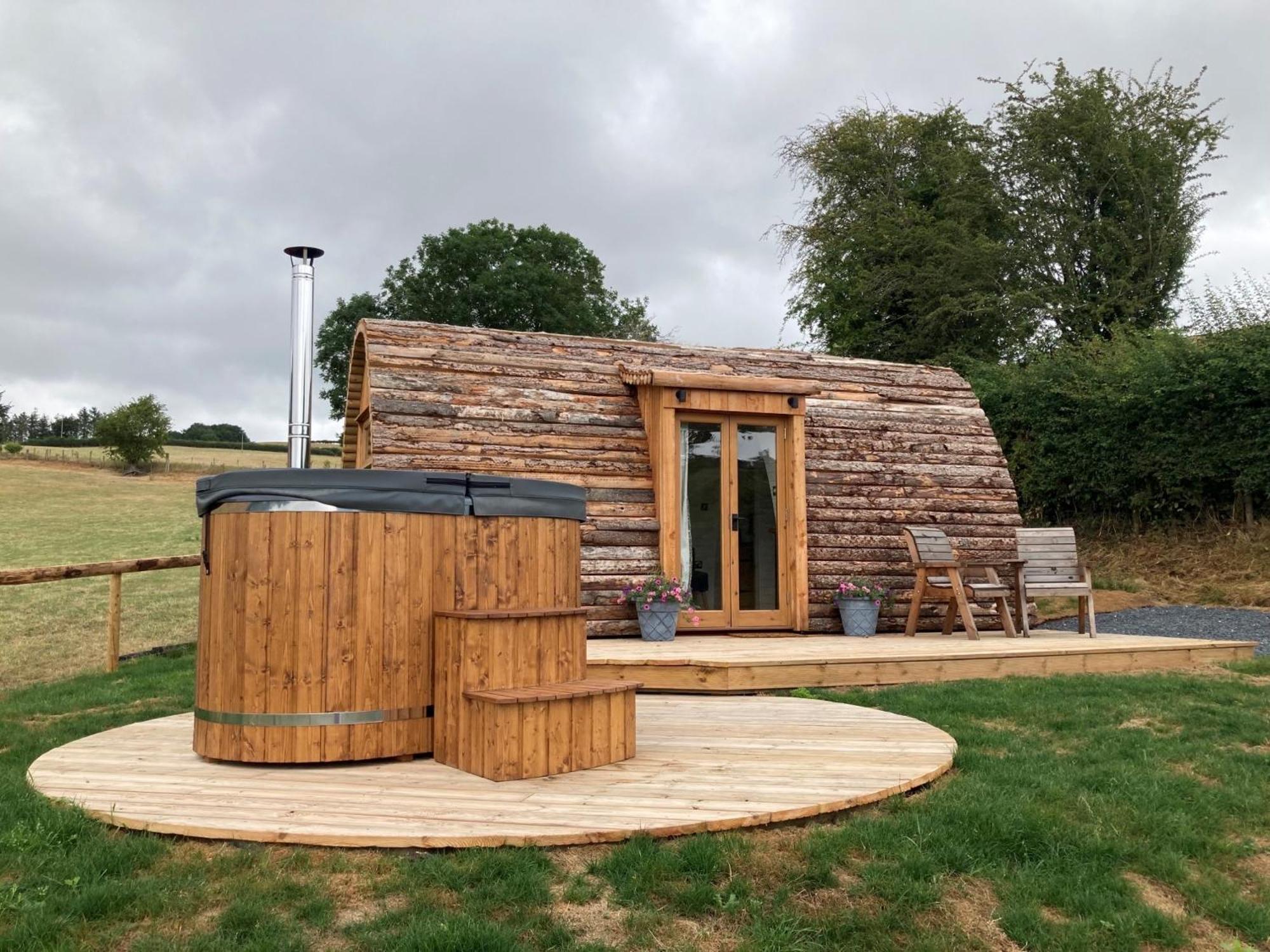 Hotel Delor - Bryntalch Glamping Pods