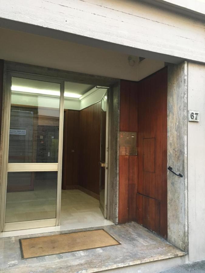 FLORENCE ROOMS67