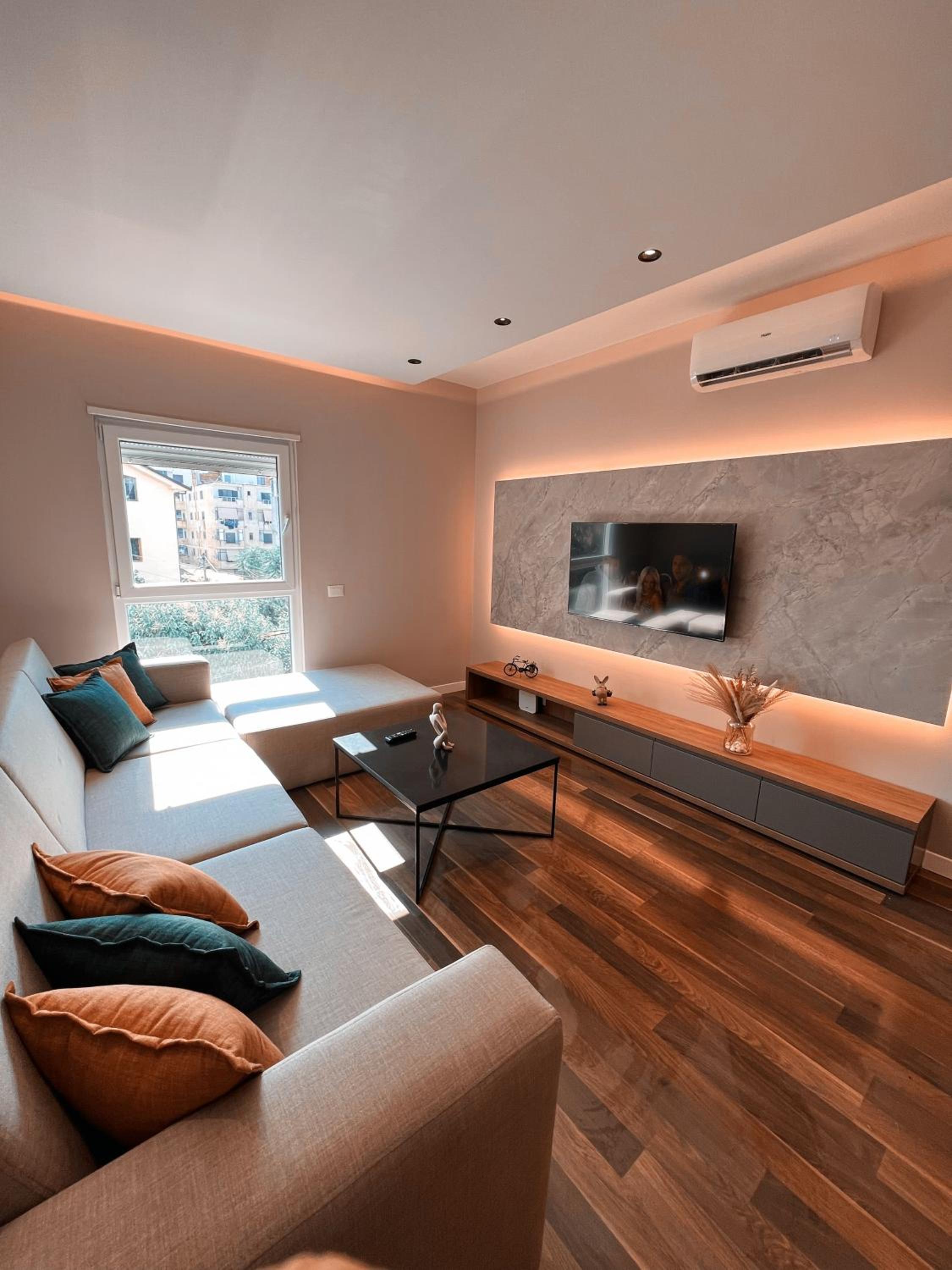 ERG APARTMENTS