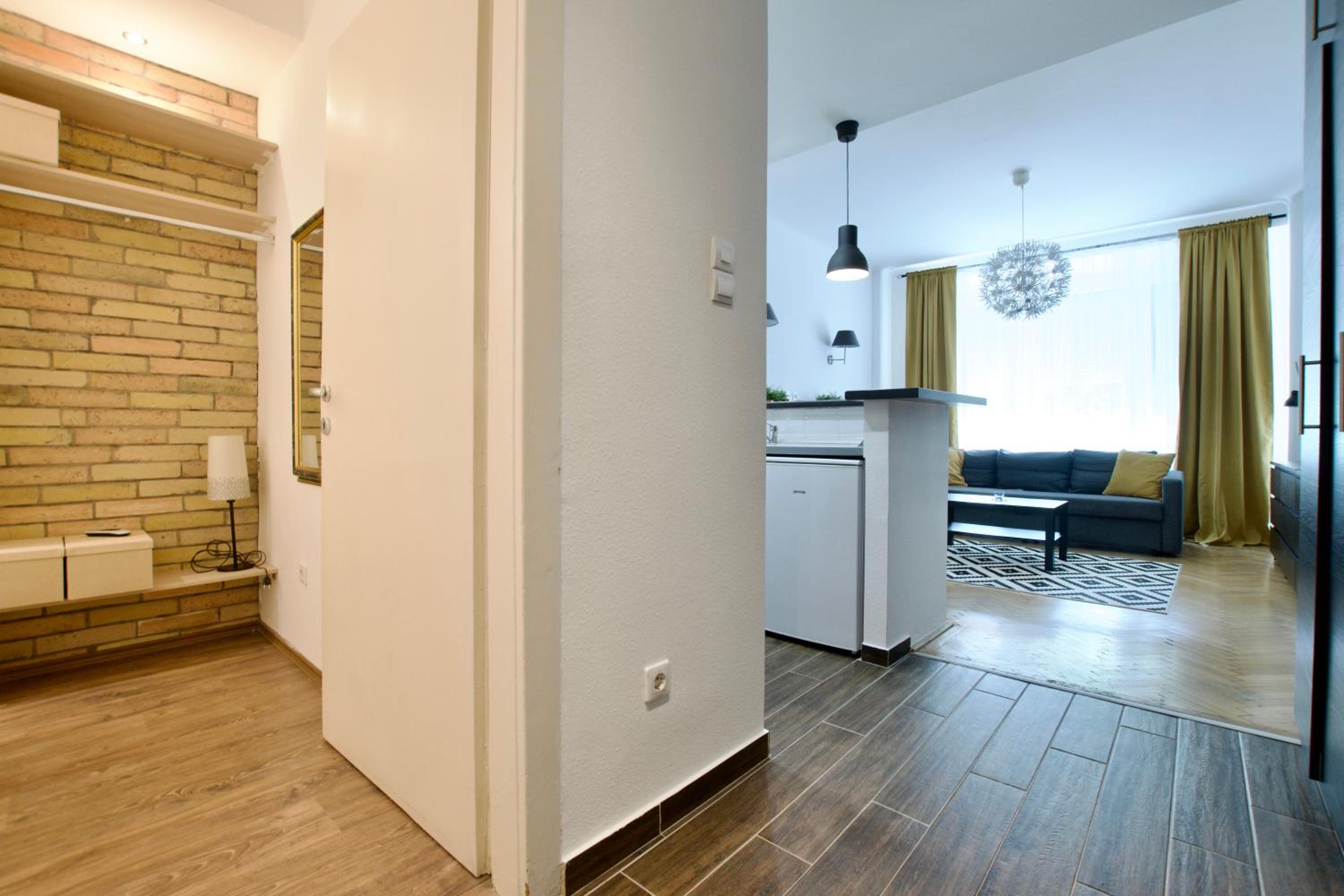 Standard Apartment by Hi5 - Center of city center view 5