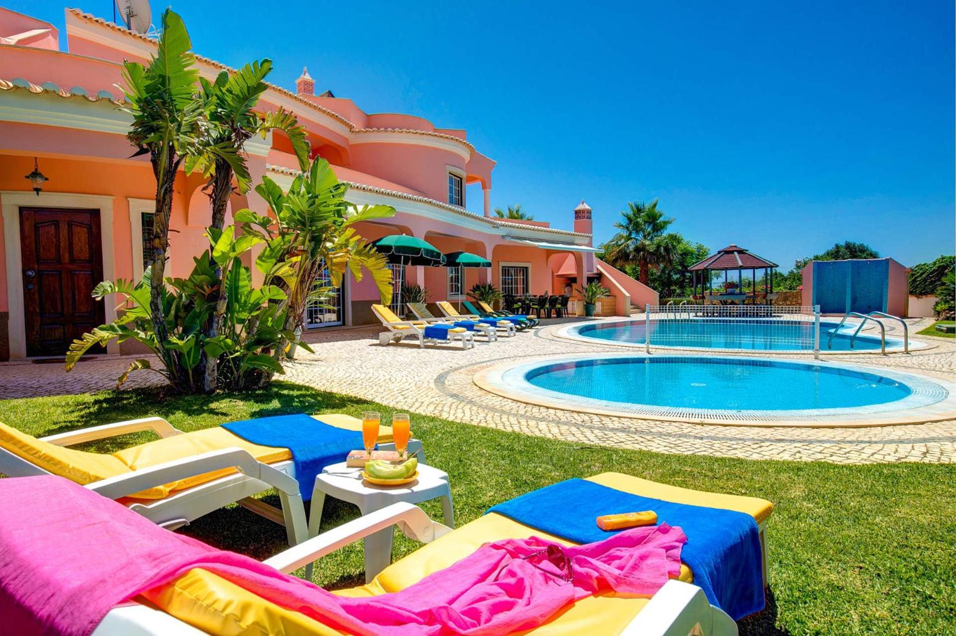 Villa Belo Horizonte by Villa Plus view 2