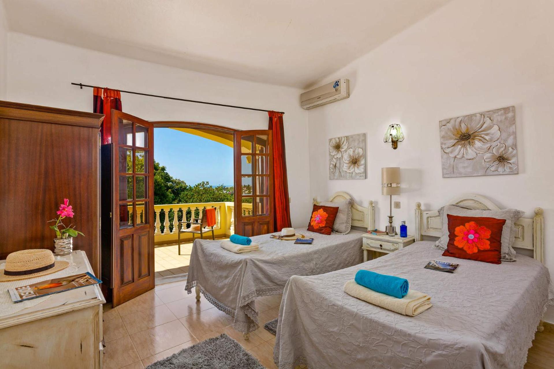 Villa Isabel by Villa Plus
