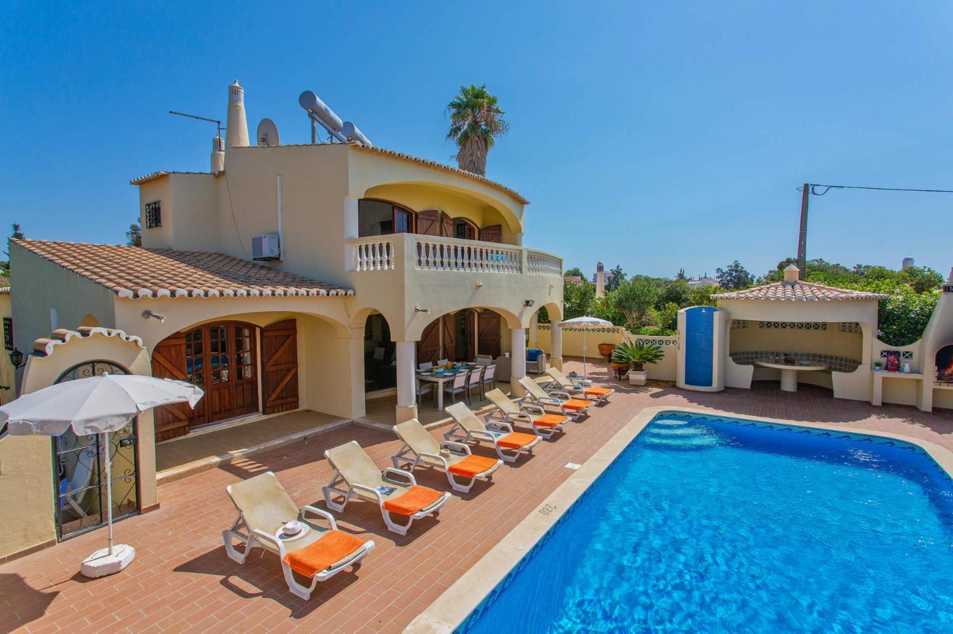 Villa Isabel by Villa Plus