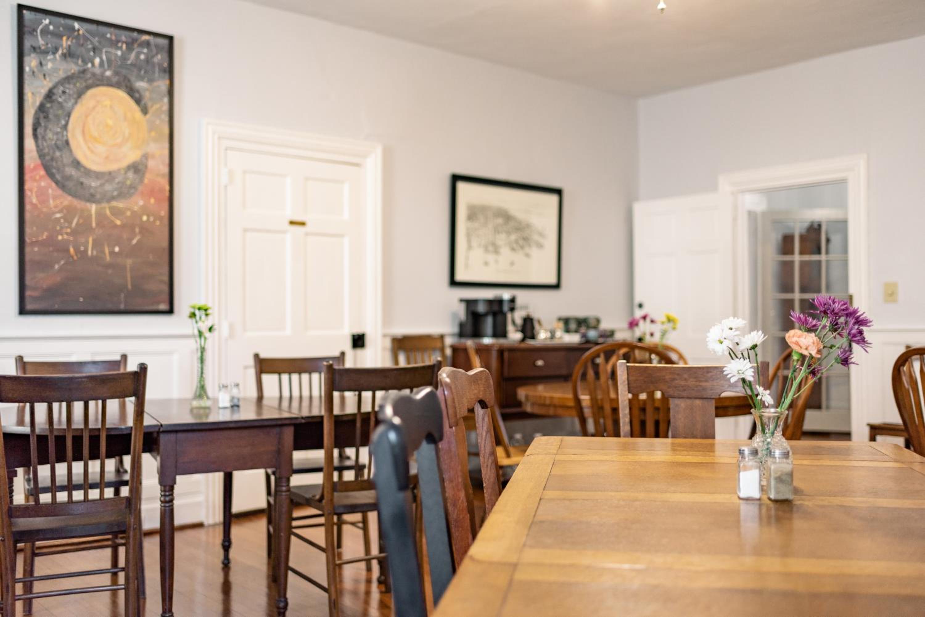Meadows Inn