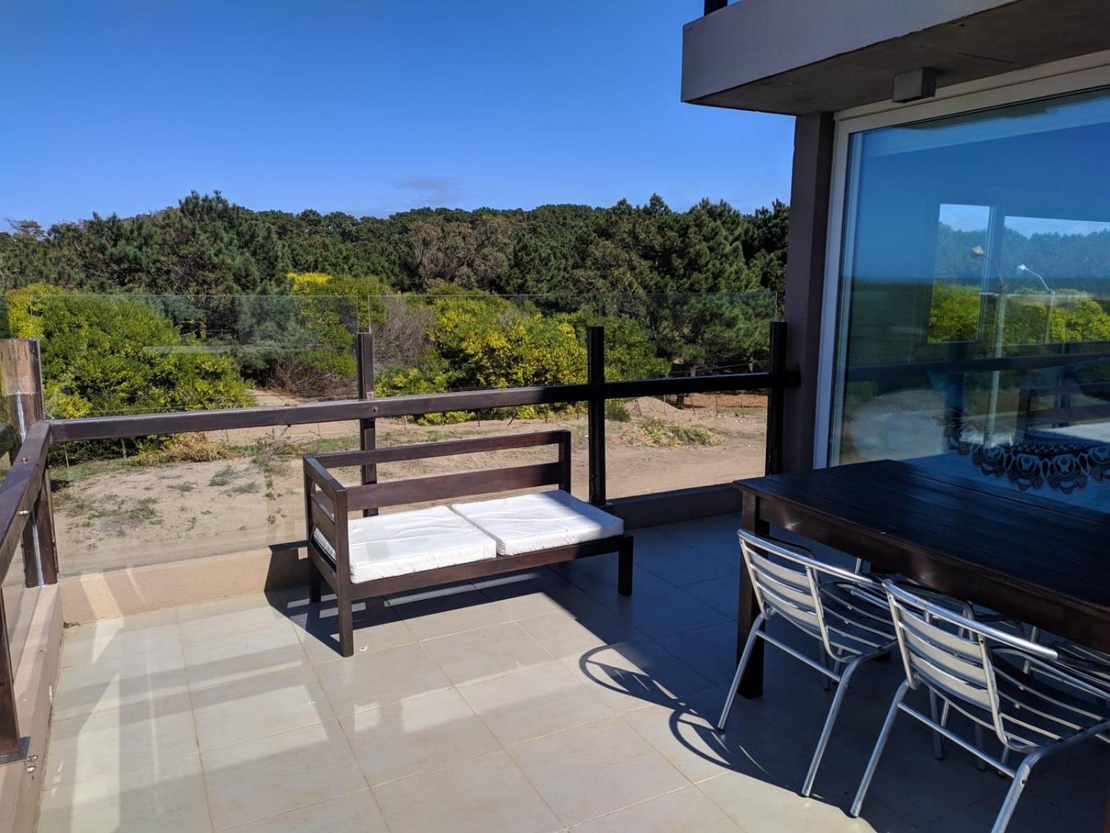 Linda Bay 202