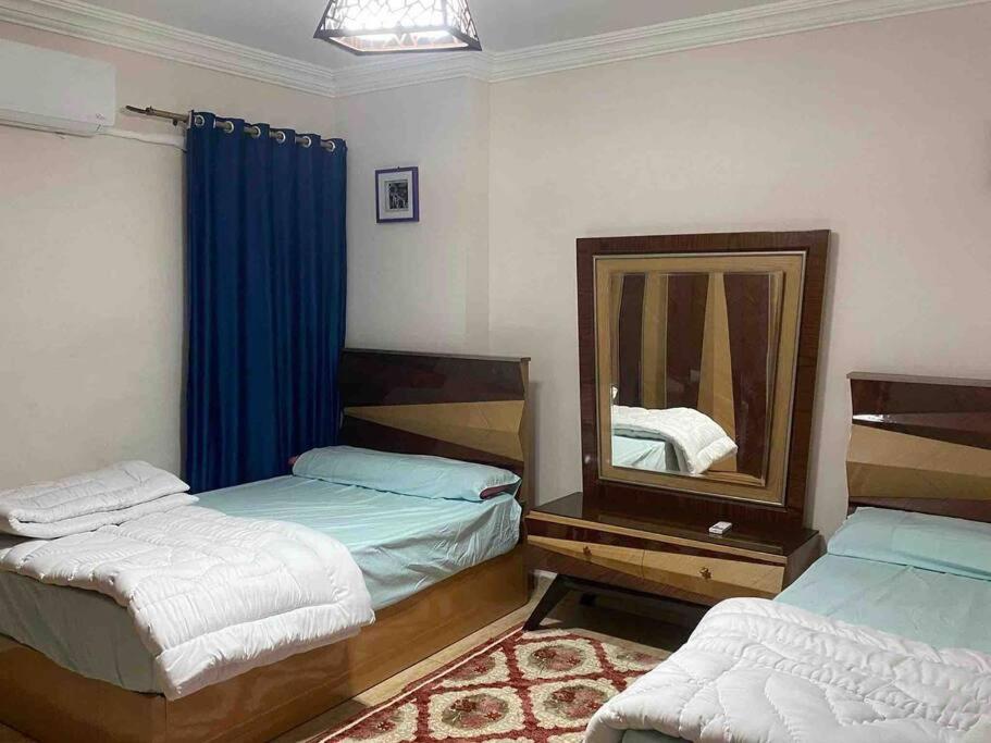 Unique Seaview 3-Bedroom Apartment - Image 3