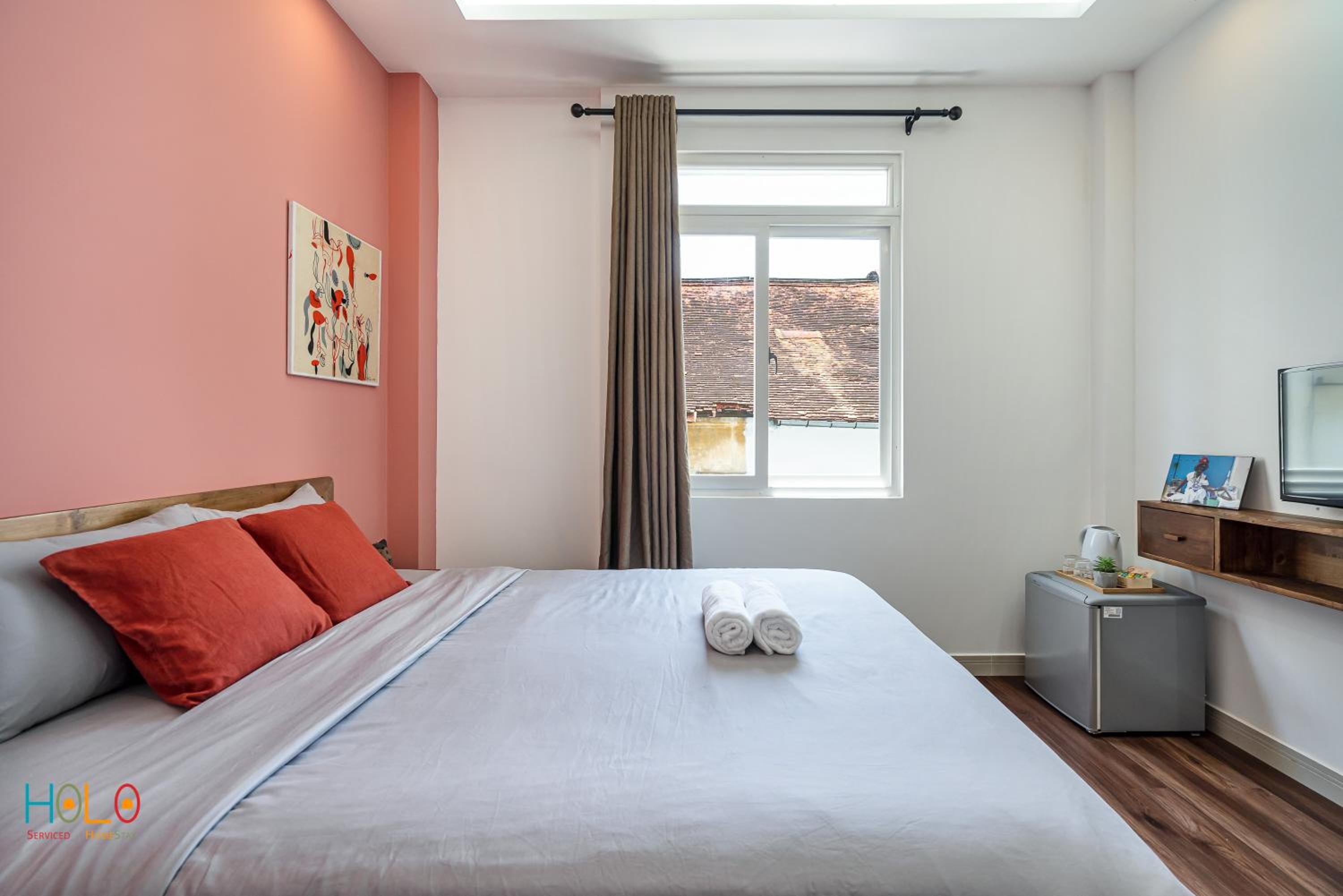 HoLo Central Saigon - Serviced HomeStay