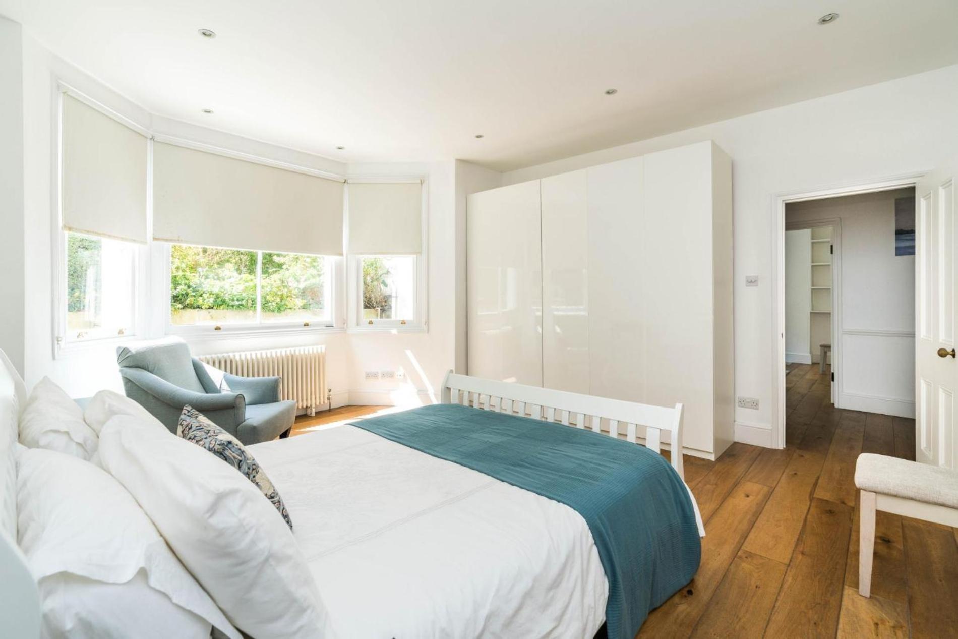 Fantastic 3 Bedroom Flat West Hampstead