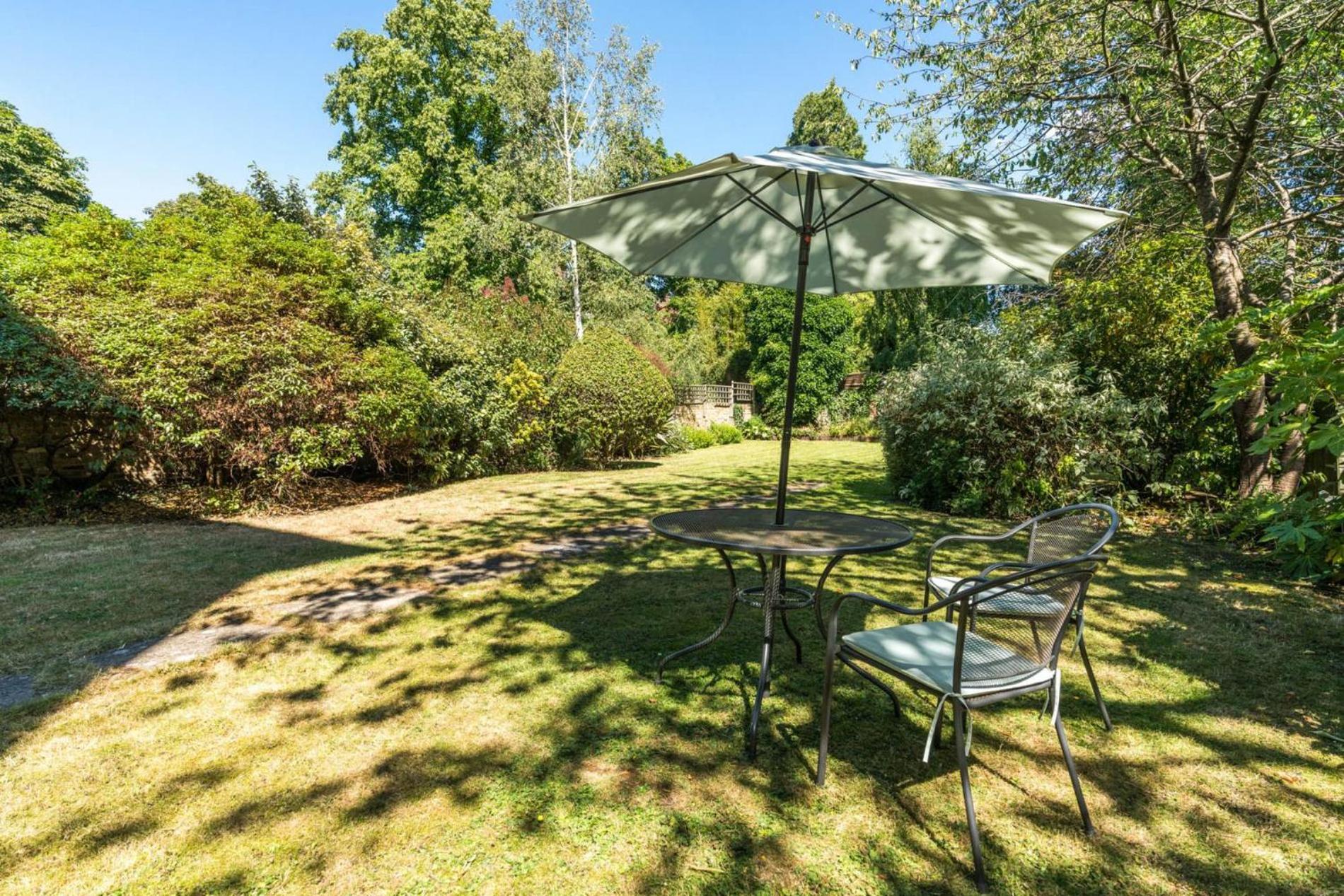 outdoor bbq area