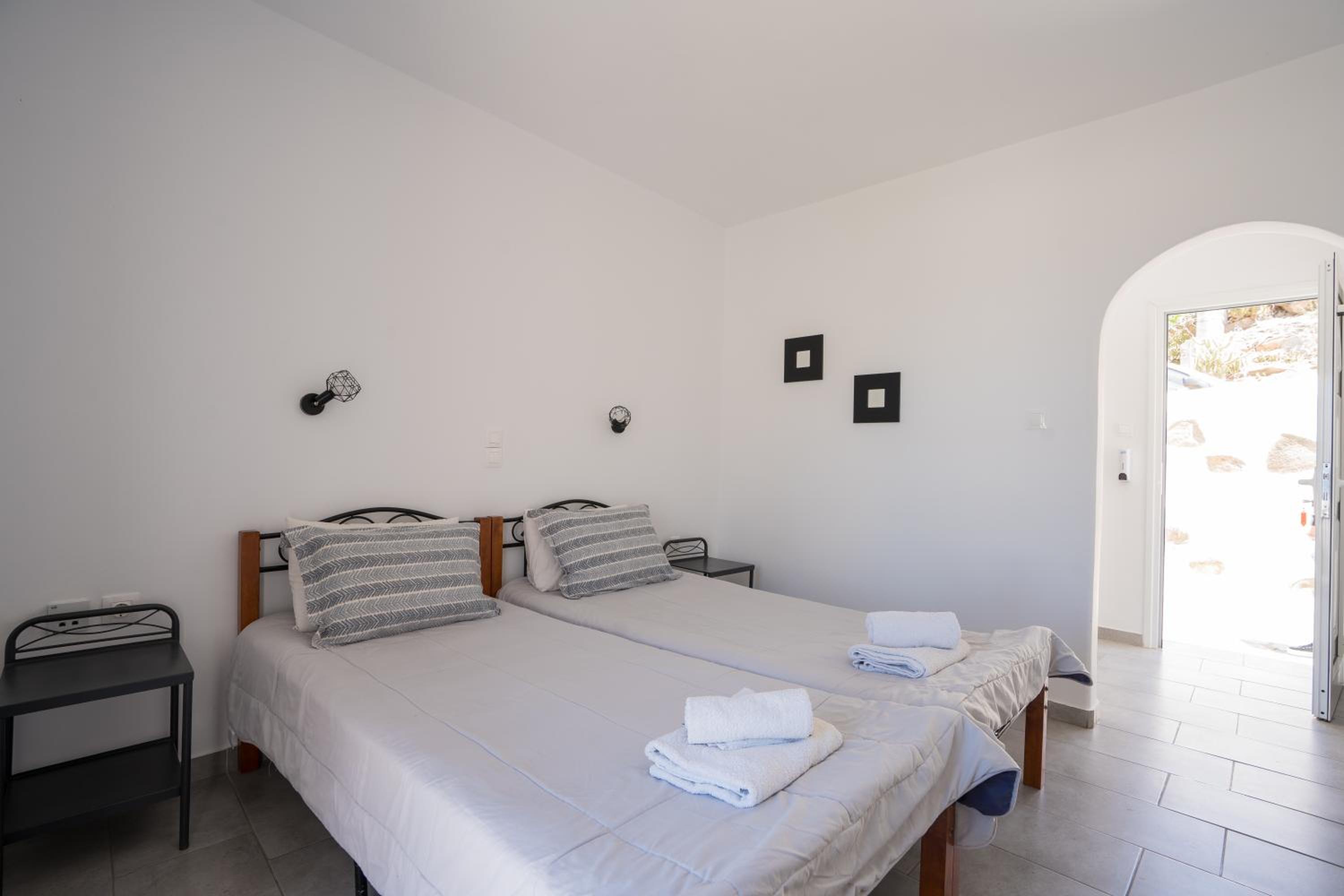 Zisis Pension