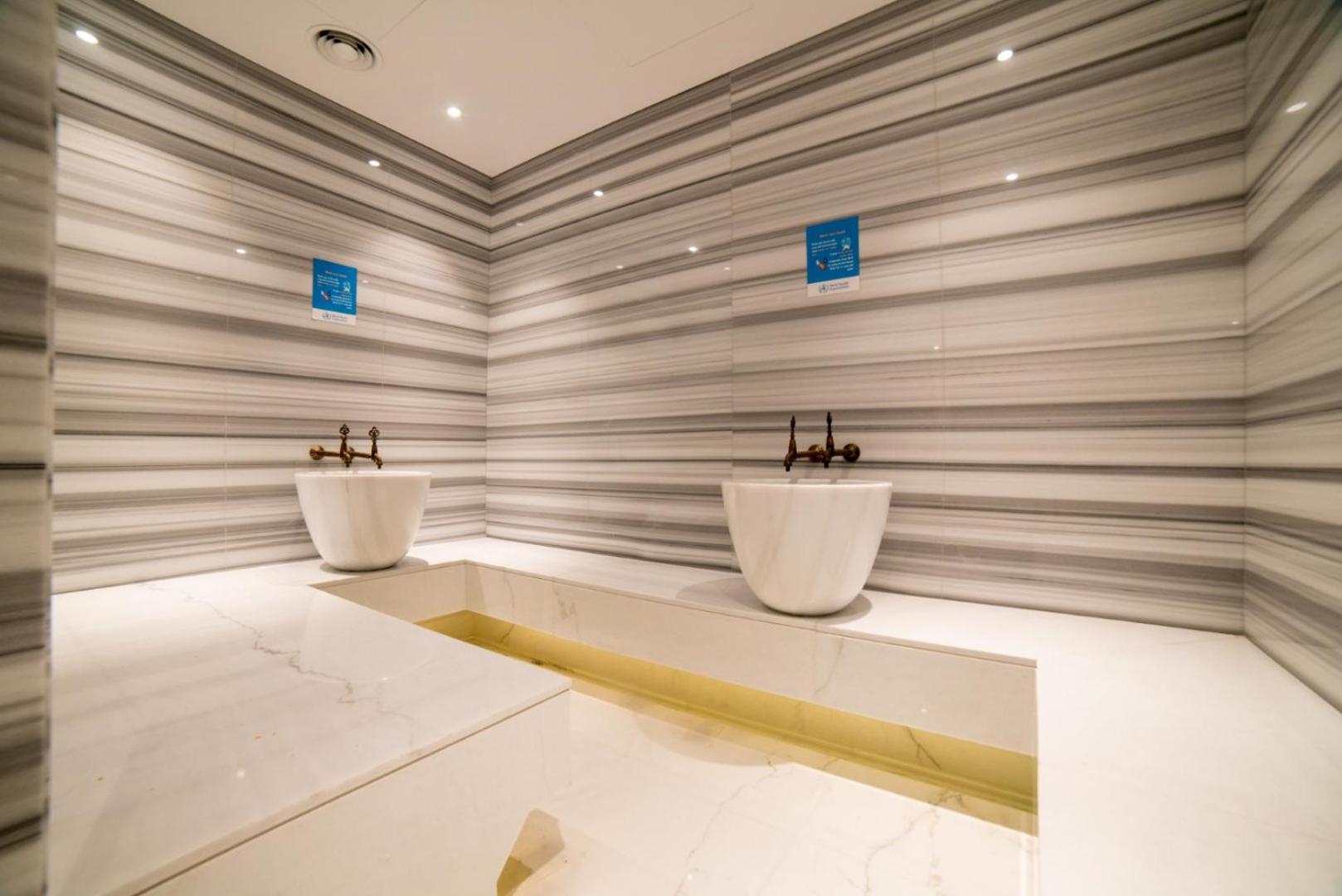 Vacay Lettings - Luxury studio in Business bay