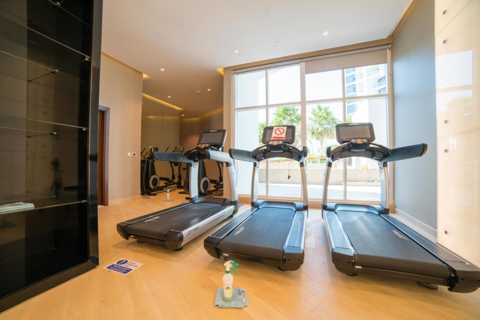 Vacay Lettings - Luxury studio in Business bay